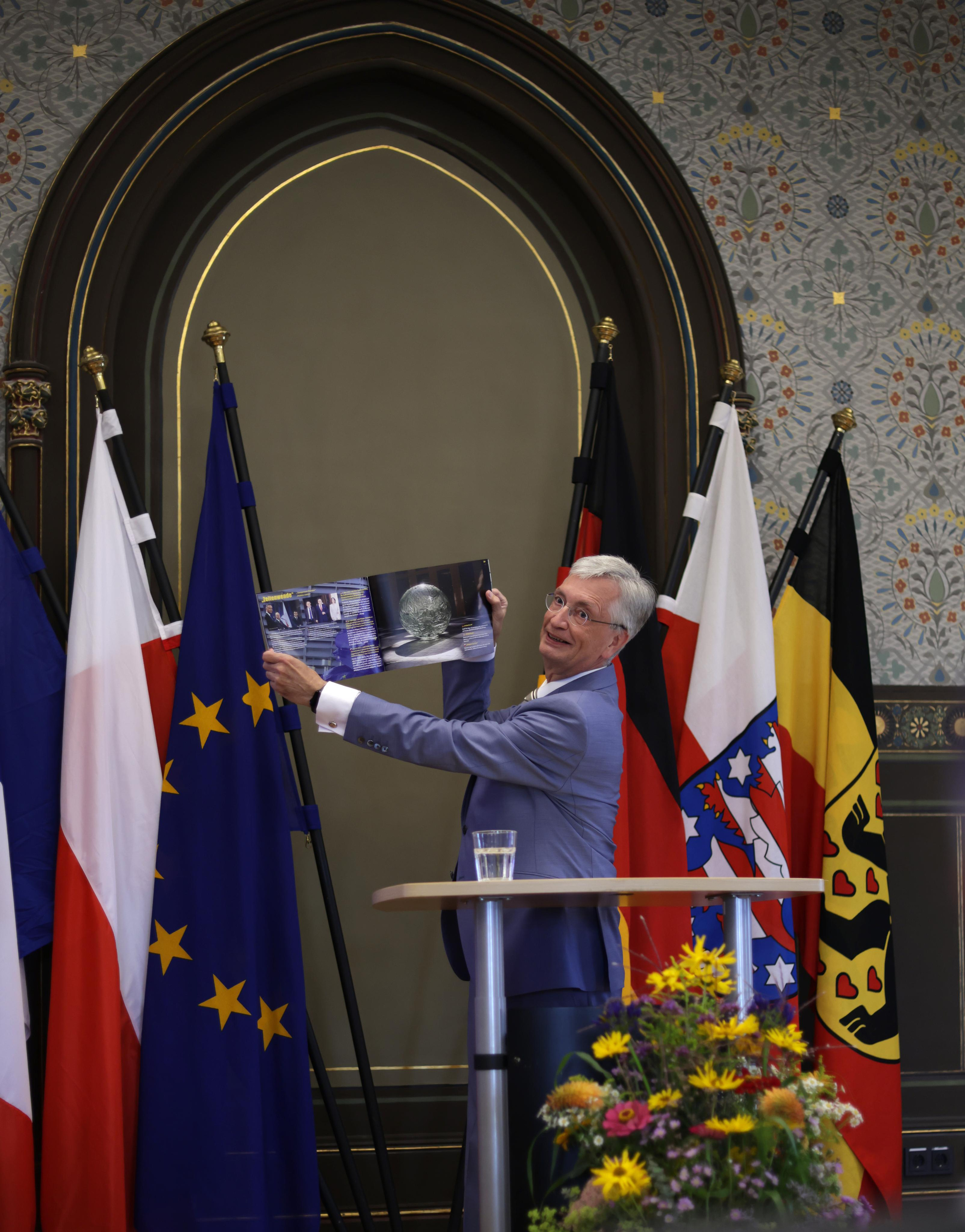 ERIC VAZZOLER. Natalia Bogdanovska. Films et photographie corporate en France