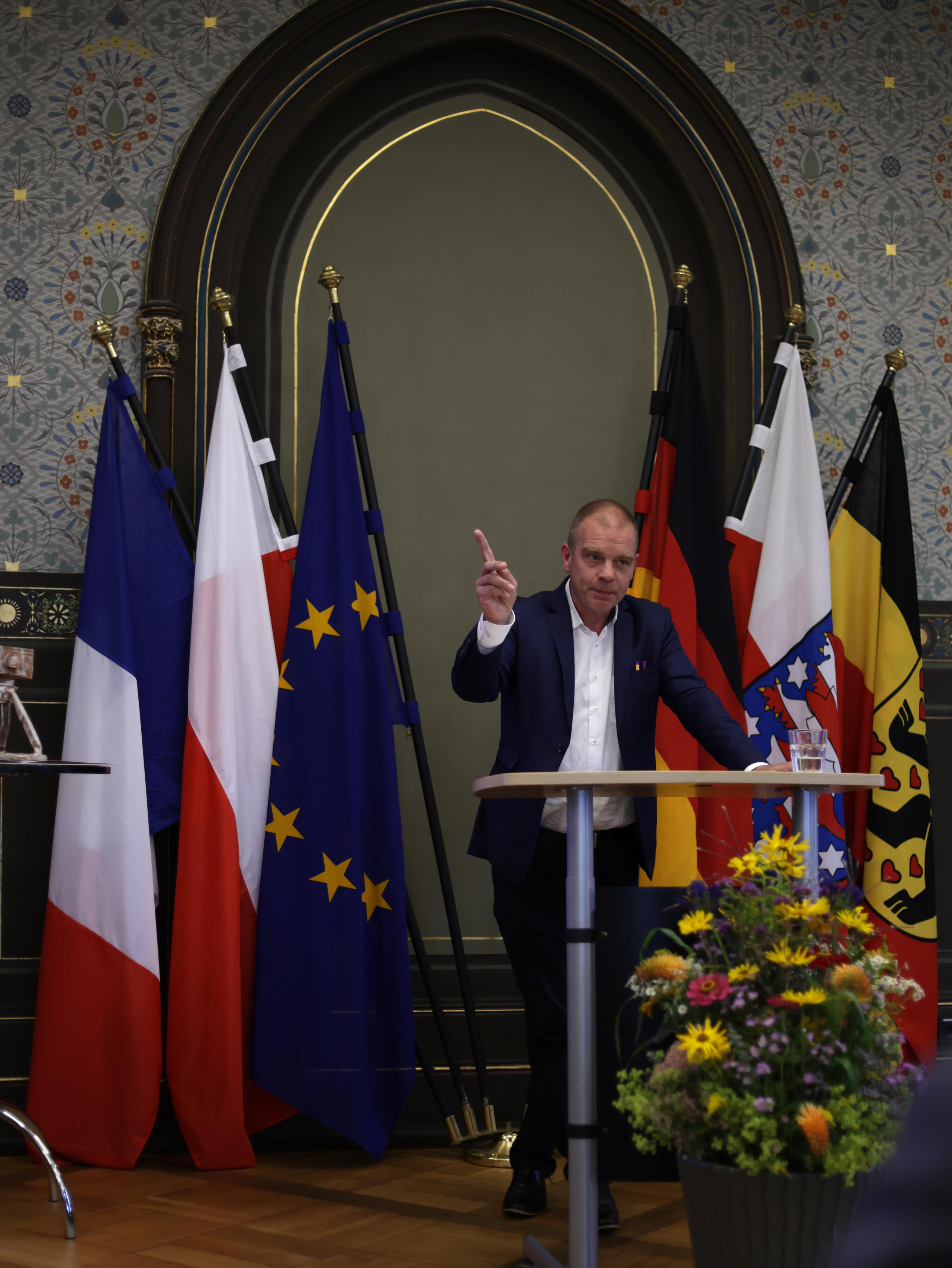 ERIC VAZZOLER. Natalia Bogdanovska. Films et photographie corporate en France