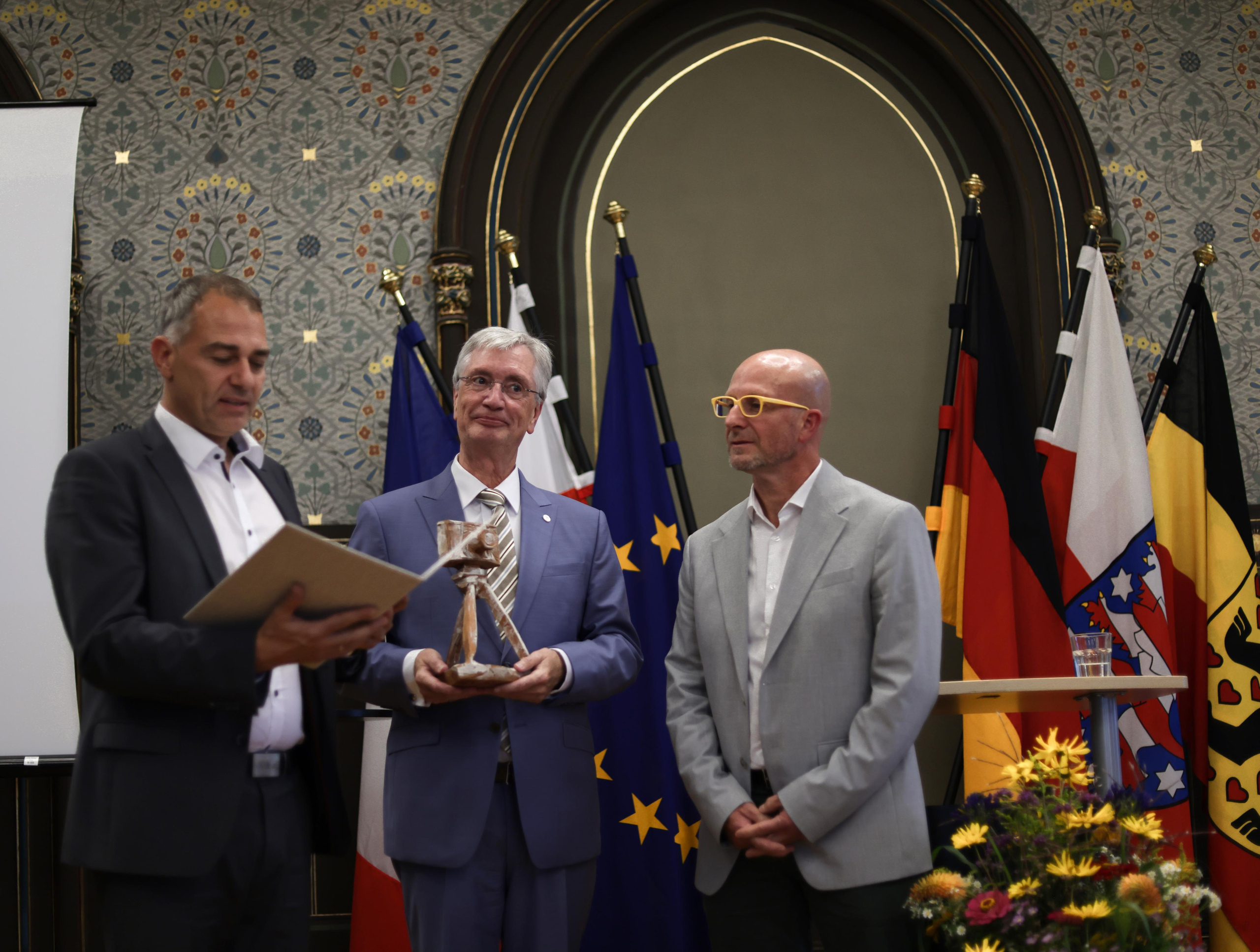 ERIC VAZZOLER. Natalia Bogdanovska. Films et photographie corporate en France