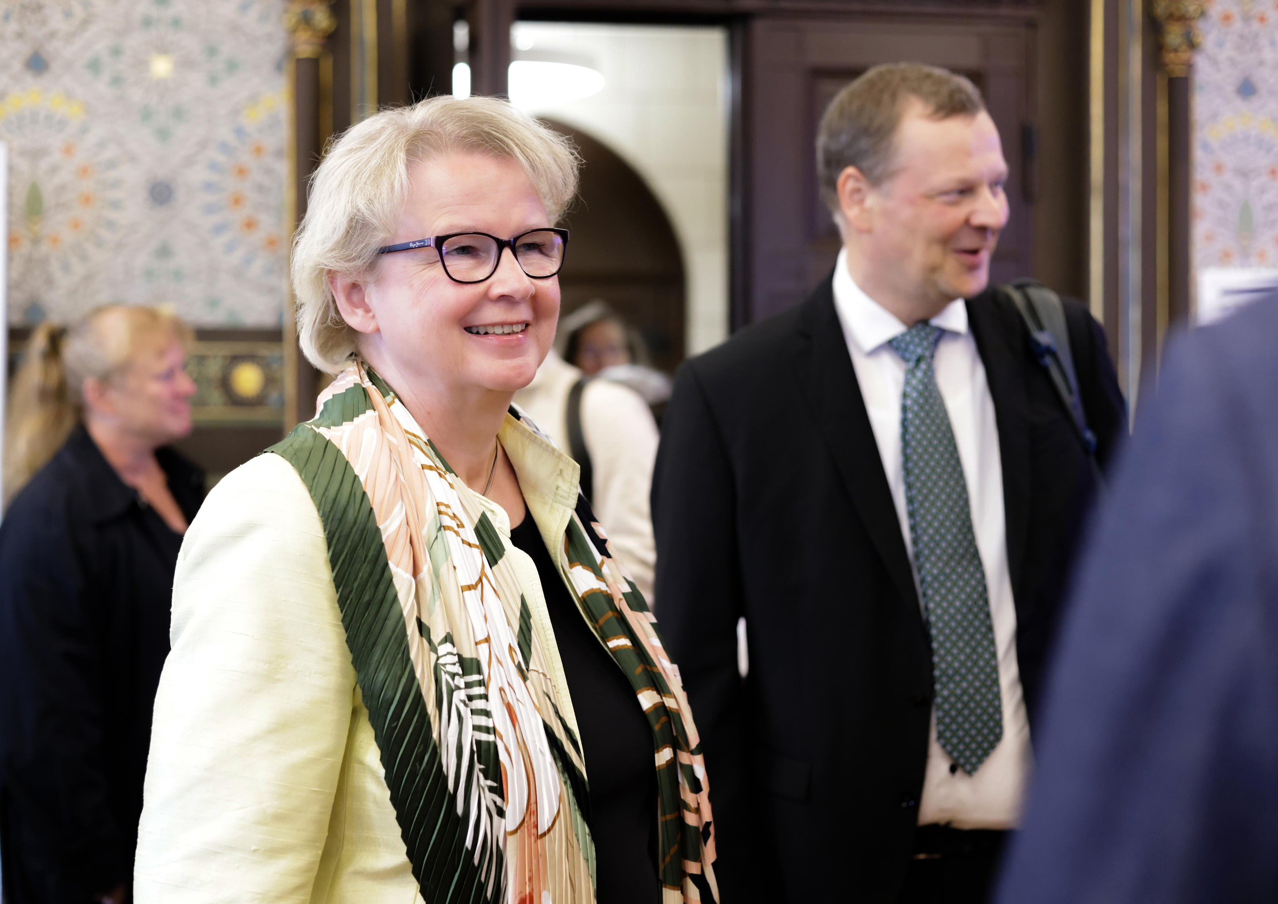 ERIC VAZZOLER. Natalia Bogdanovska. Films et photographie corporate en France