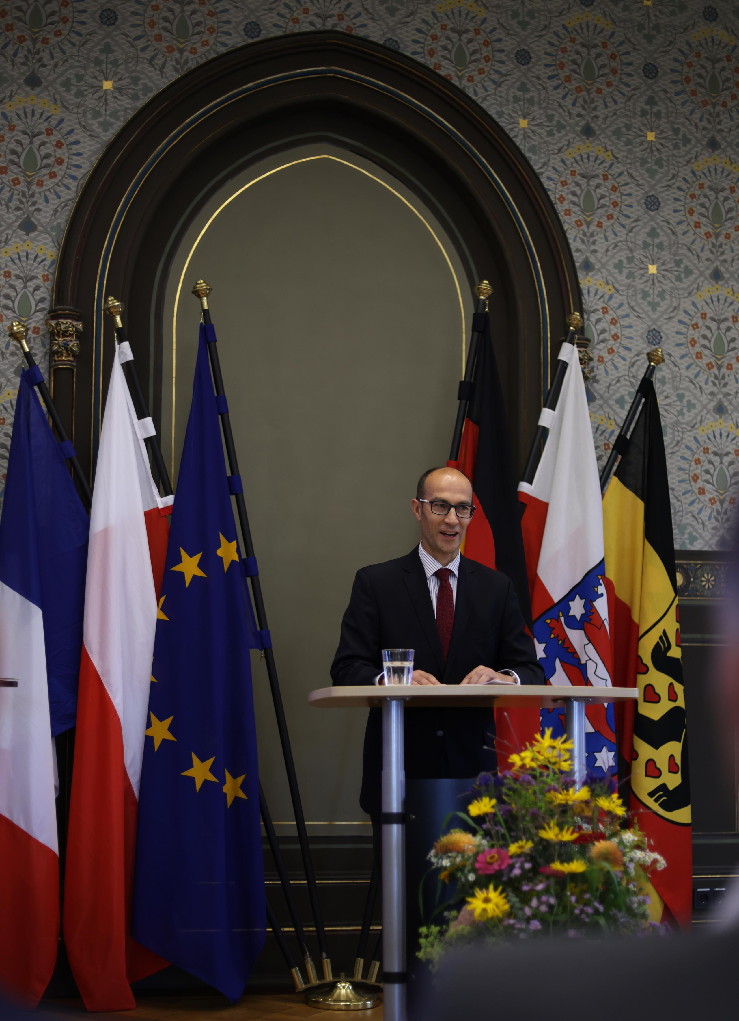 ERIC VAZZOLER. Natalia Bogdanovska. Films et photographie corporate en France