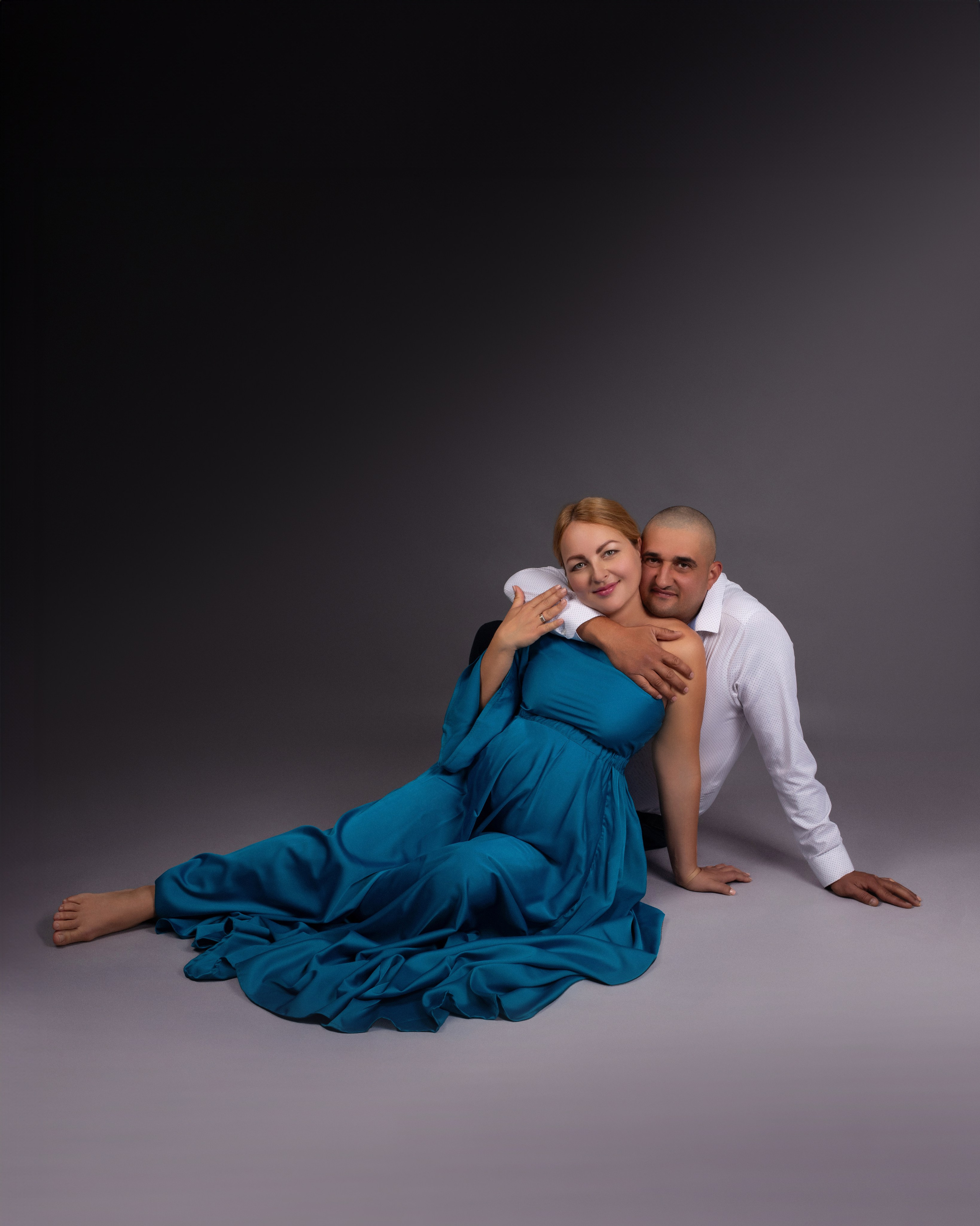 Photo shoot in minimalist style. Professional photographer in Spain