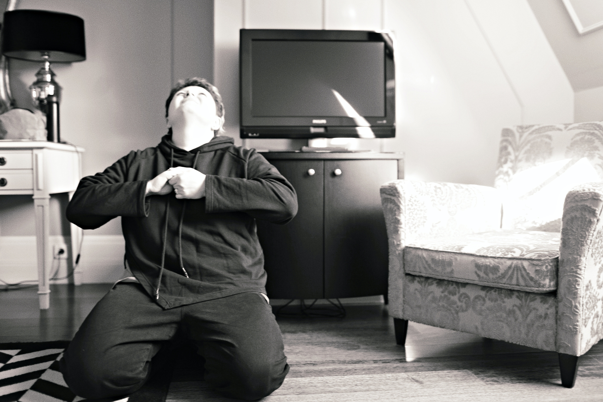 Fatima Rolling Up. Victoria Dini. Art photography in London / Folkestone, UK