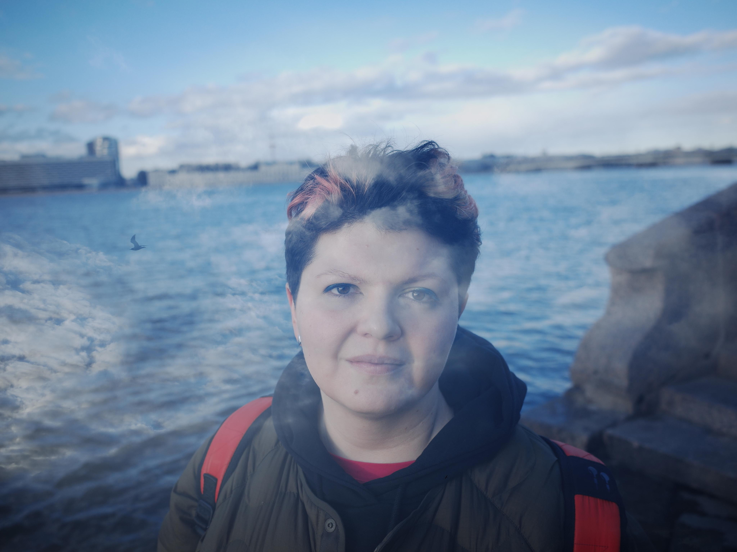 Fatima Rolling Up. Victoria Dini. Art photography in London / Folkestone, UK