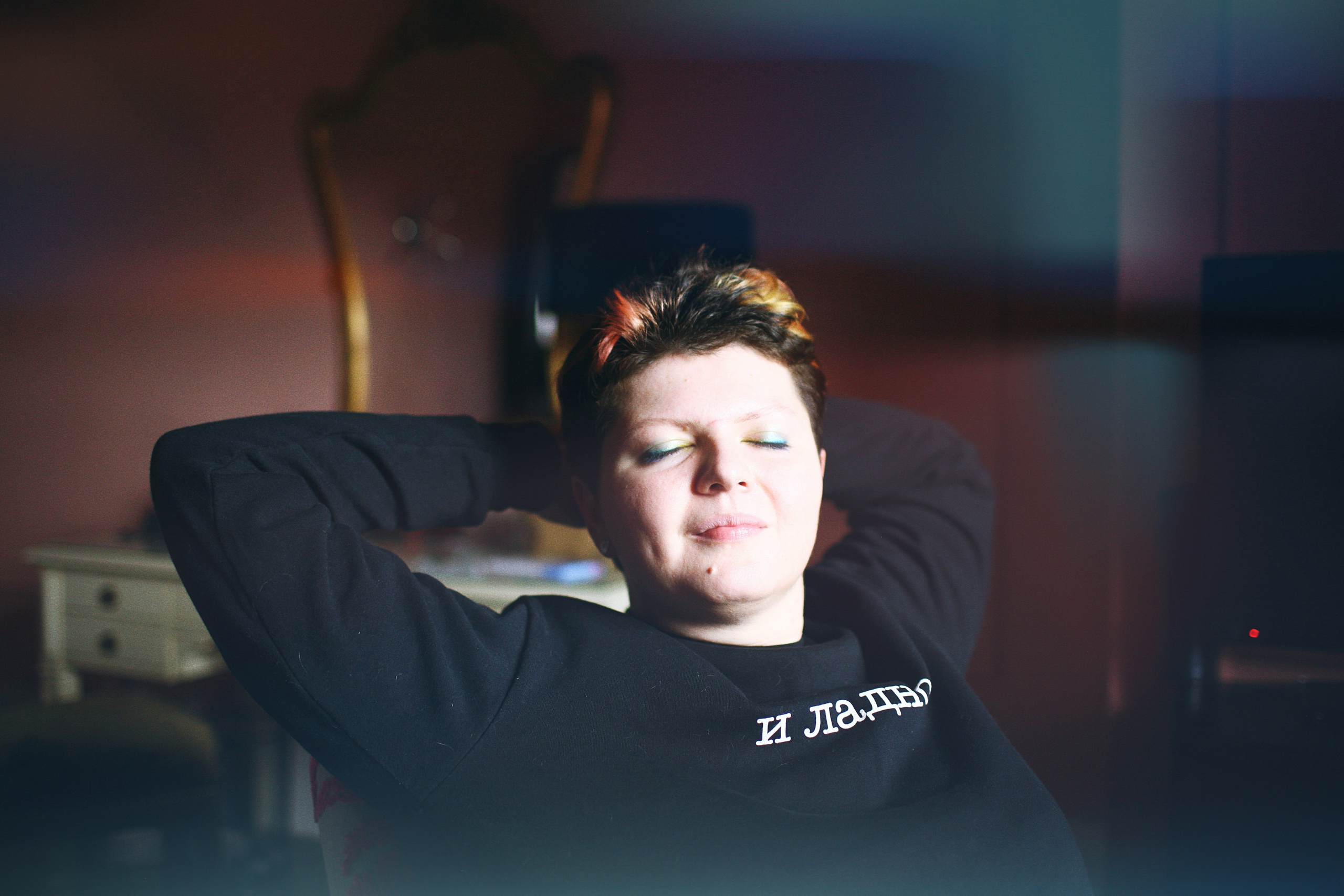 Fatima Rolling Up. Victoria Dini. Art photography in London / Folkestone, UK