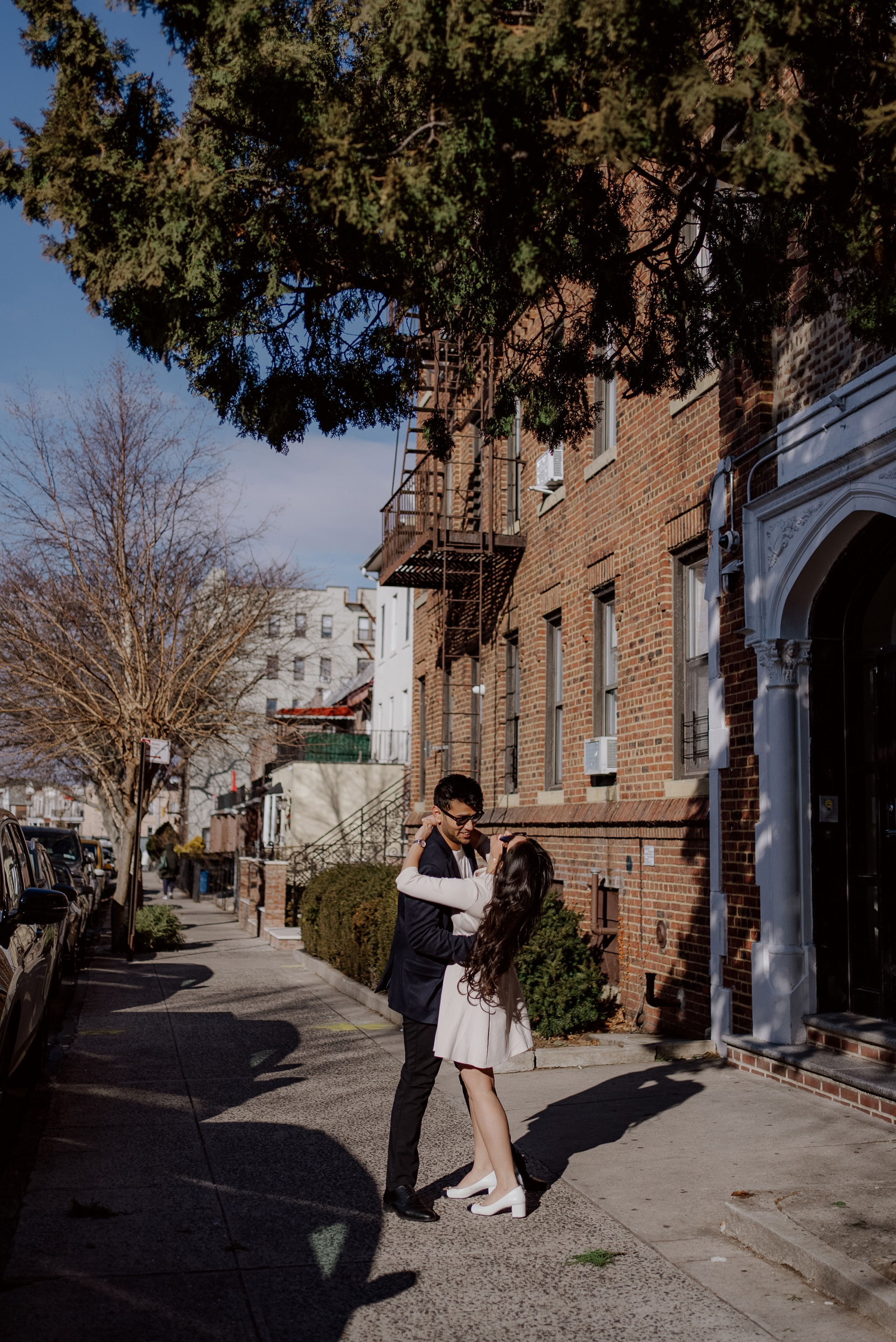 Pre-Wedding Photography NYC: Expert Guide to Photo & Video Sessions 2025. Videographer and photographer in New York // MAKAROV.VIDEO