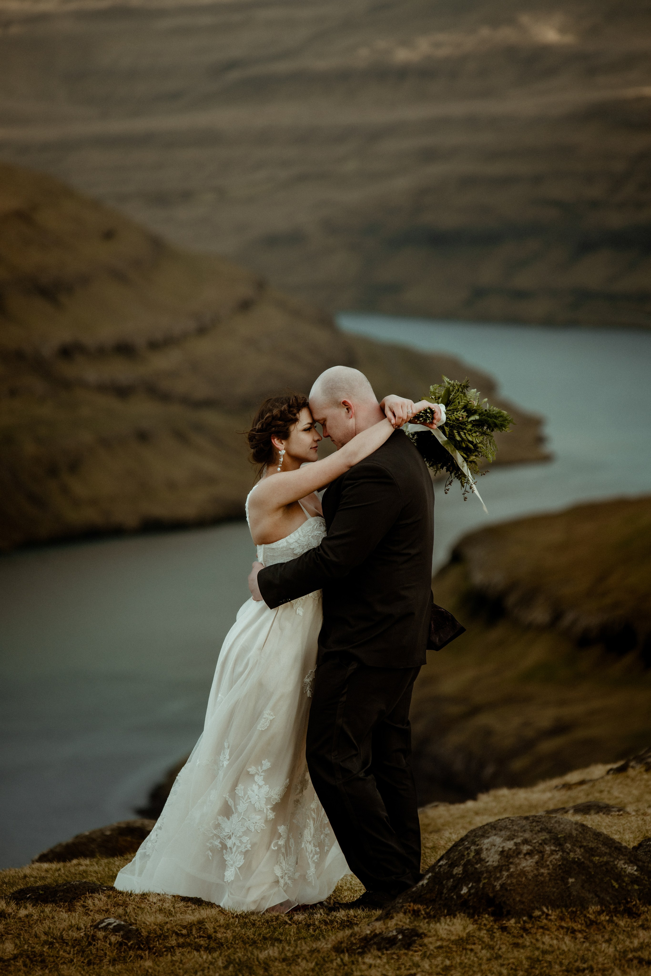 Faroe Islands elopement | Adventure wedding in Faroe Islands. Iceland elopement photographer & videographer