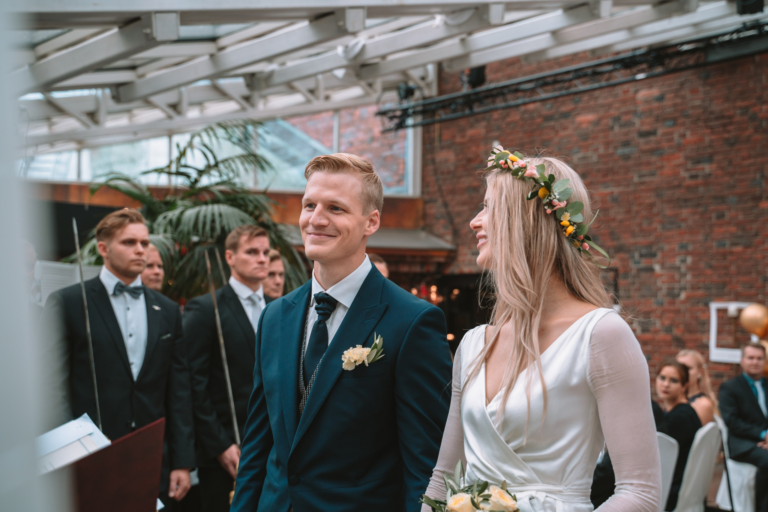 DiaFoto Barcelona Wedding Photoshoot | Barcelona Wedding Photographer. DiaFoto — Wow Photographer in Barcelona | Premium Barcelona Photoshoot Experience