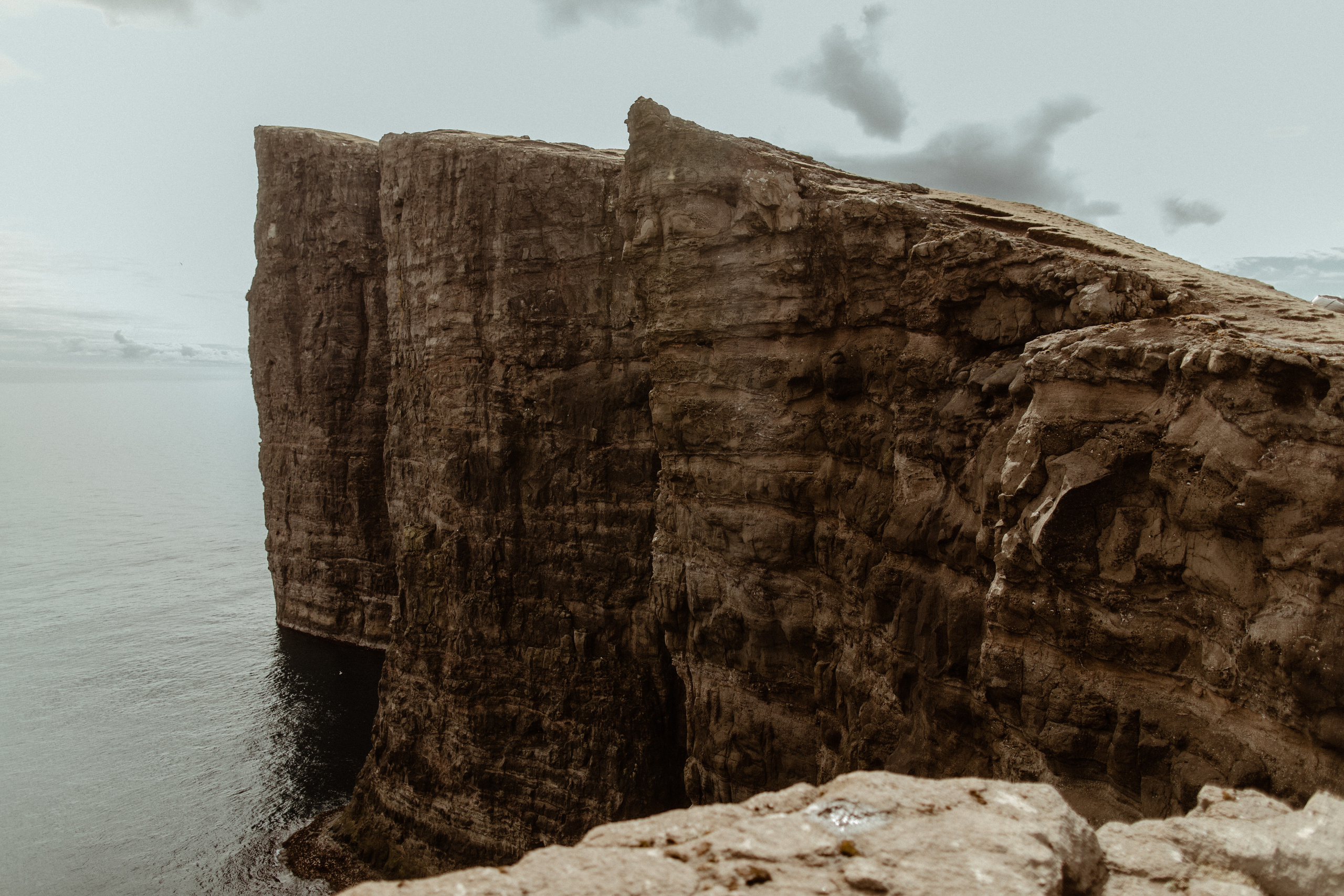 Elopement at Faroe islands. Iceland elopement photographer & videographer