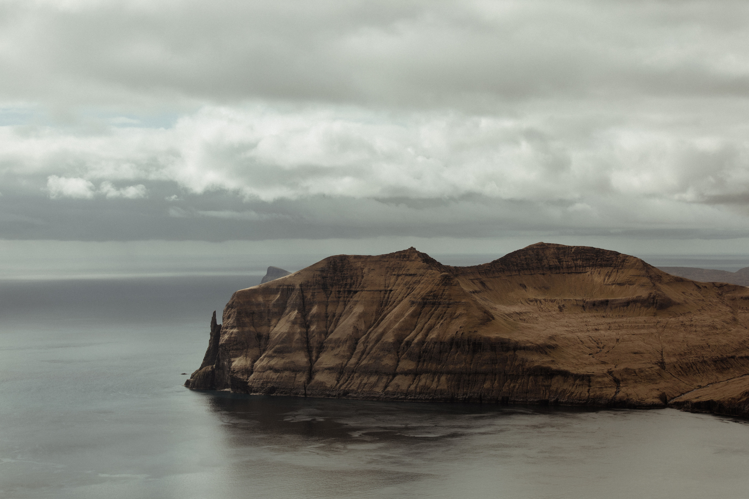 Elopement at Faroe islands. Iceland elopement photographer & videographer