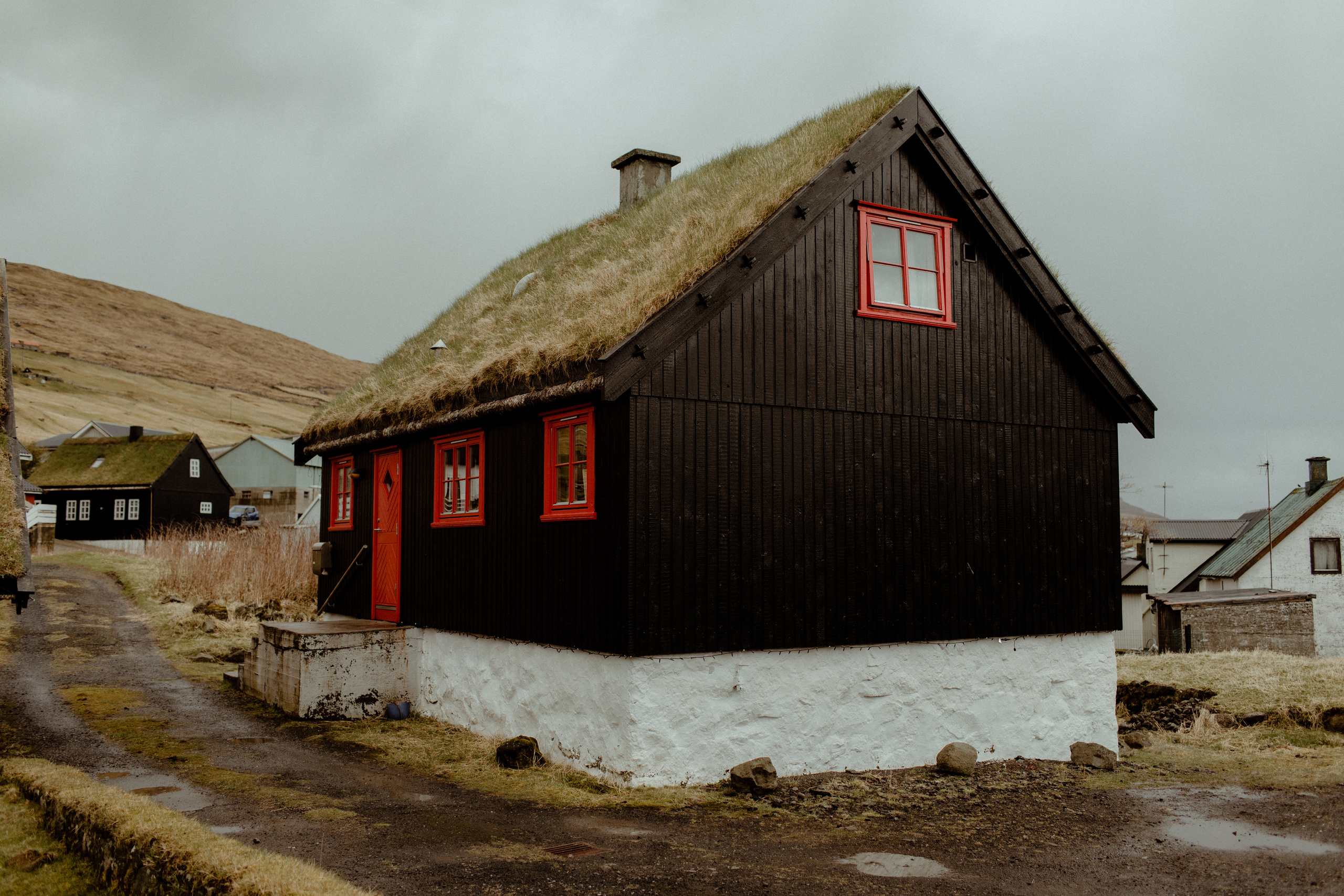 Elopement at Faroe islands. Iceland elopement photographer & videographer