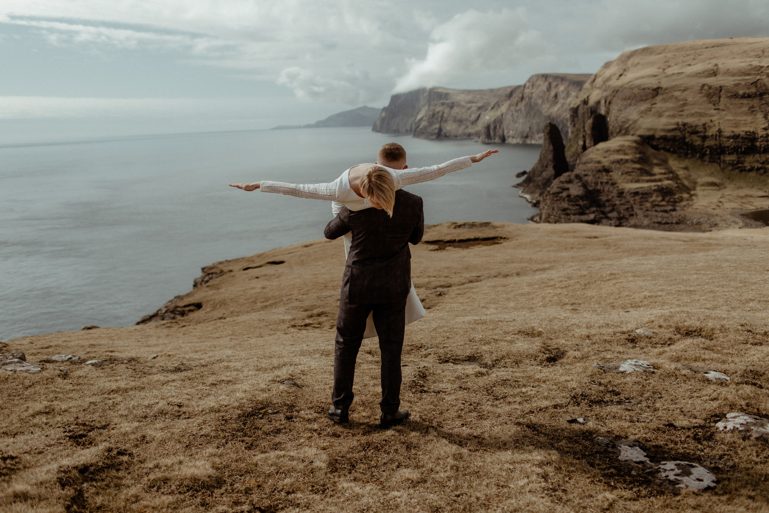 Elopement at Faroe islands. Iceland elopement photographer & videographer
