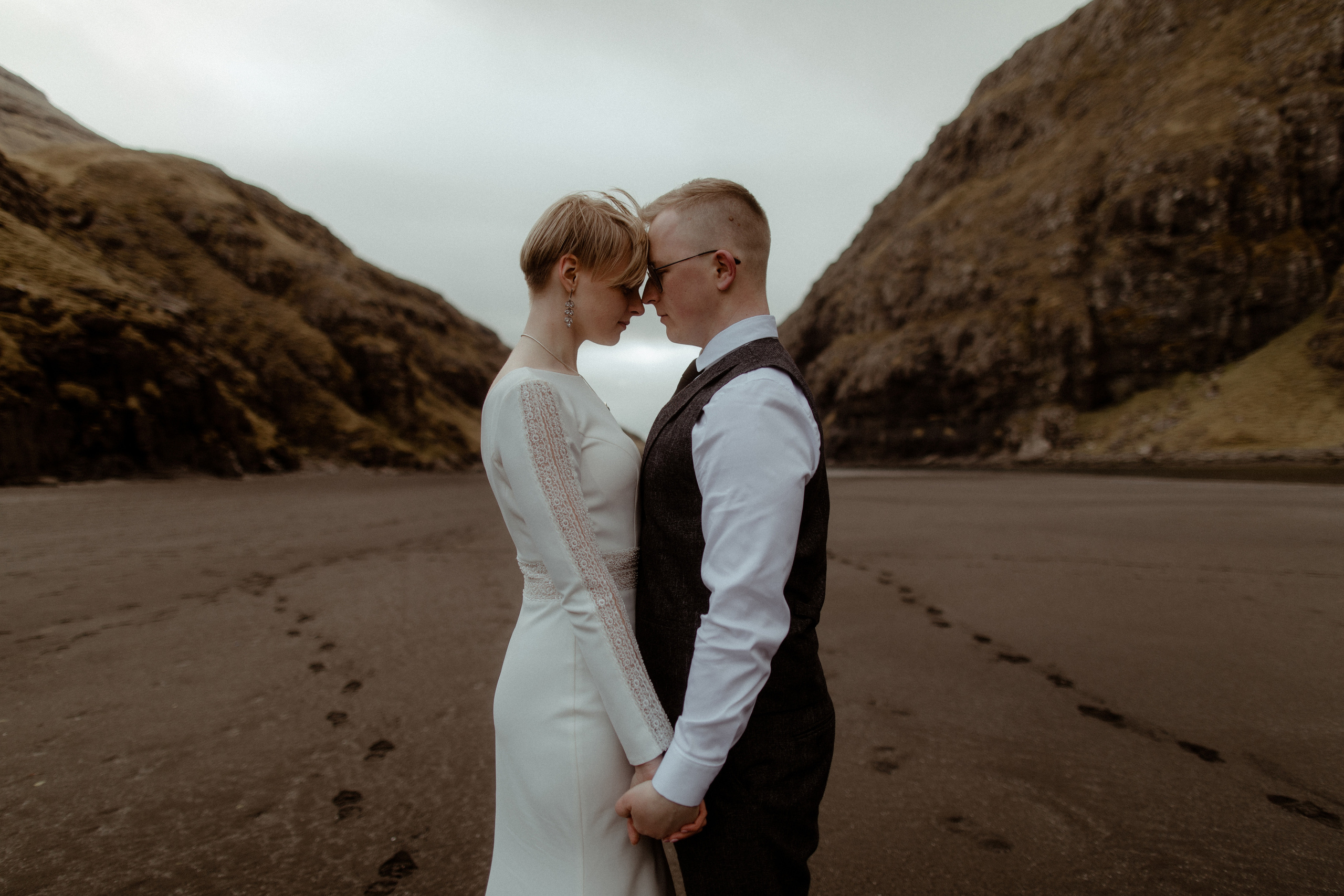 Elopement at Faroe islands. Iceland elopement photographer & videographer