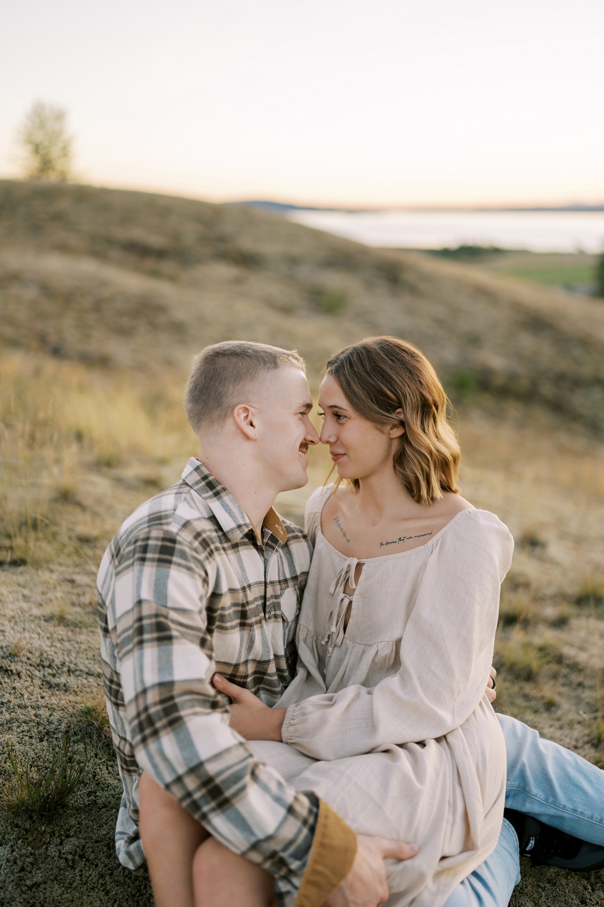 A story of incredible love at sunset. September 2024. Tacoma, Chambers Bay Golf Course. EVAN ARISTOV WEDDING PHOTOGRAPHY — Seattle Wedding Photographer