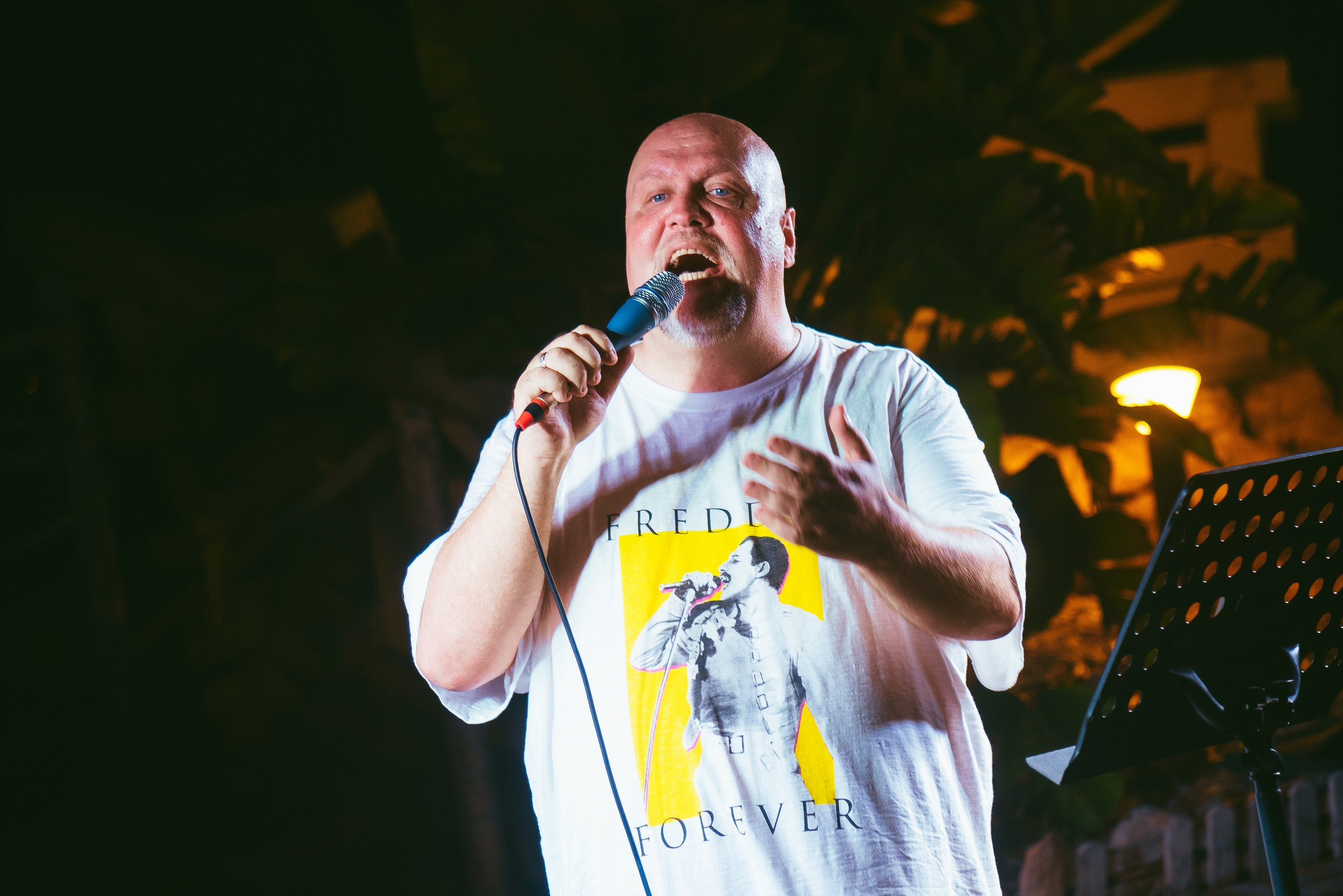 Photo report from a creative evening at the El Bosque Animado restaurant, Torrevieja