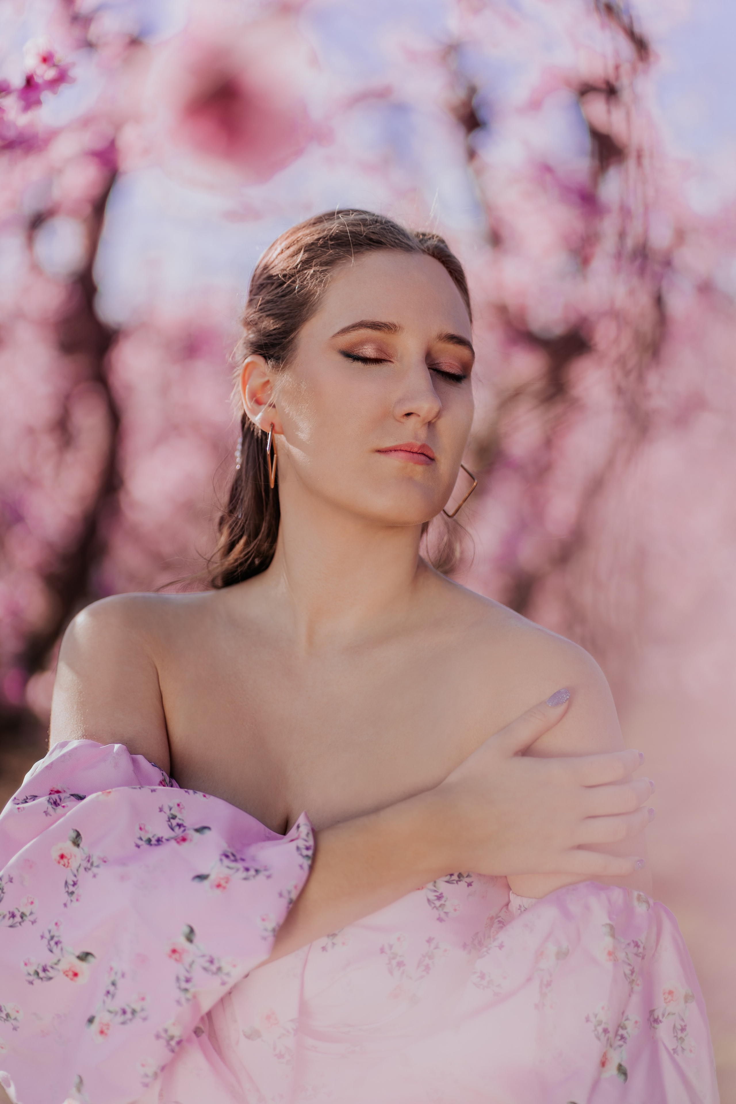 Barcelona Wow Dress Rental Luxury Photoshoot. DiaFoto — Wow Photographer in Barcelona | Premium Barcelona Photoshoot Experience