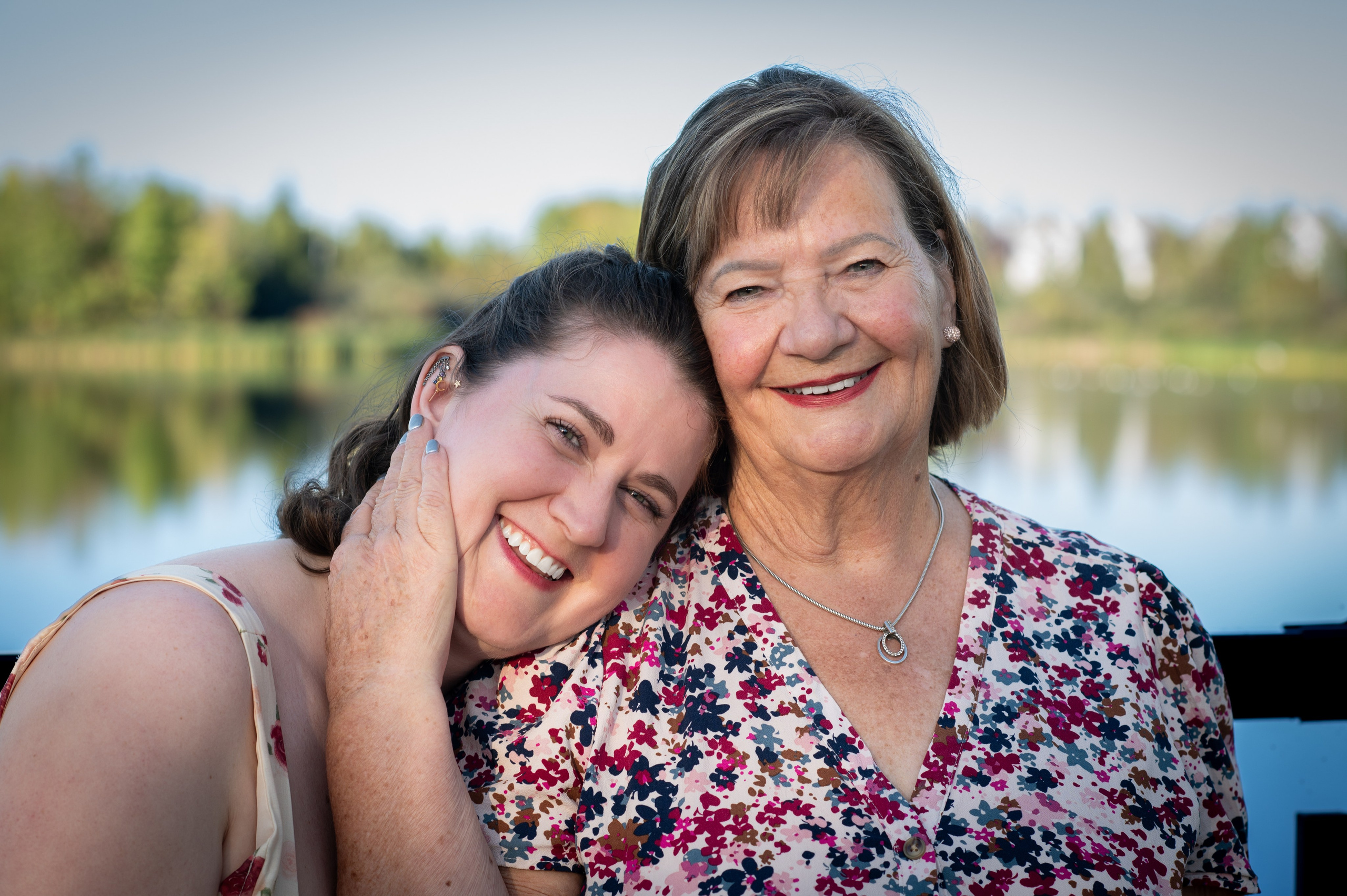 Mother and Daughter. Poroshinanatalie.com — Photographer in Edmonton (Canada)