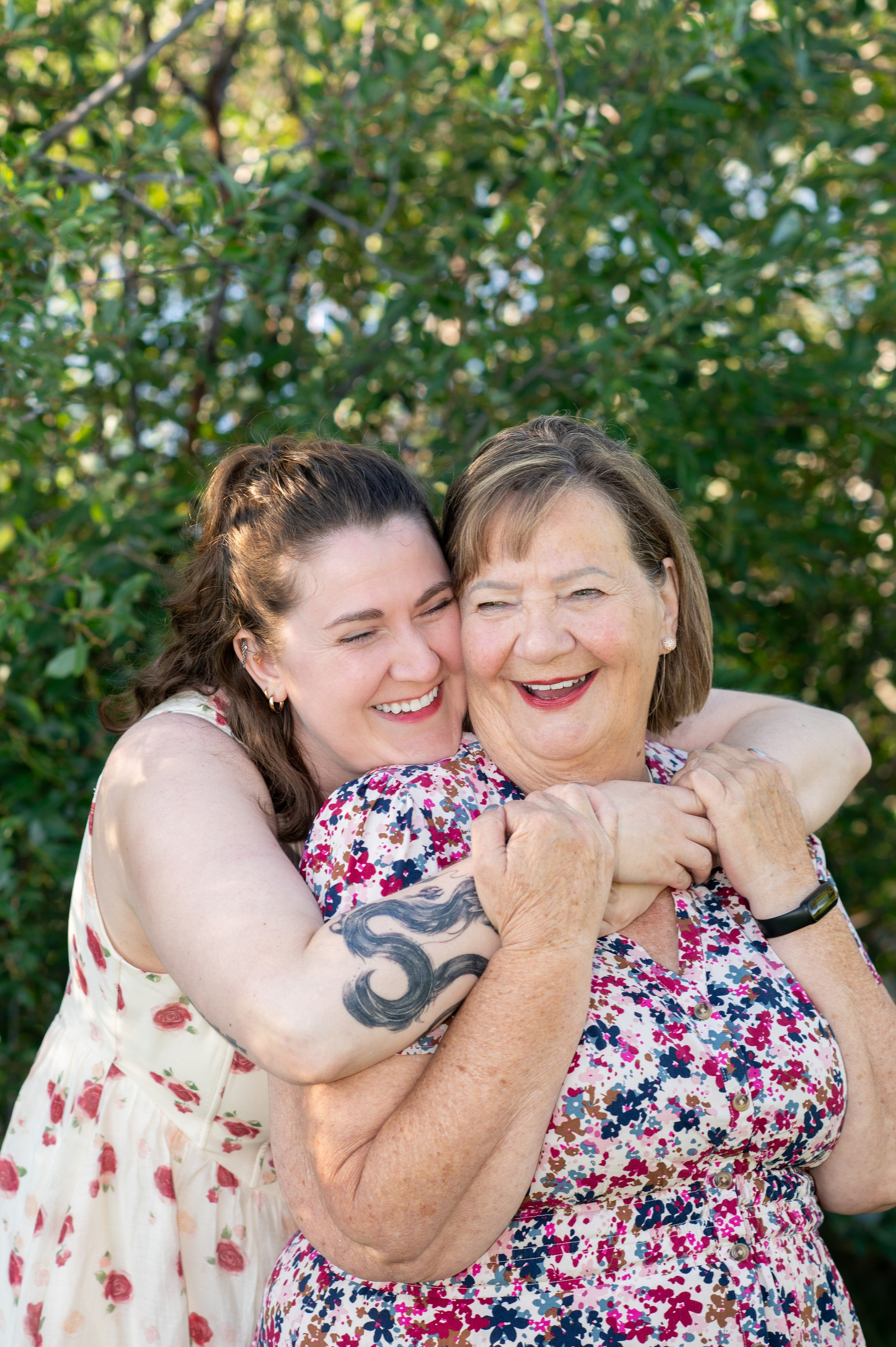 Mother and Daughter. Poroshinanatalie.com — Photographer in Edmonton (Canada)