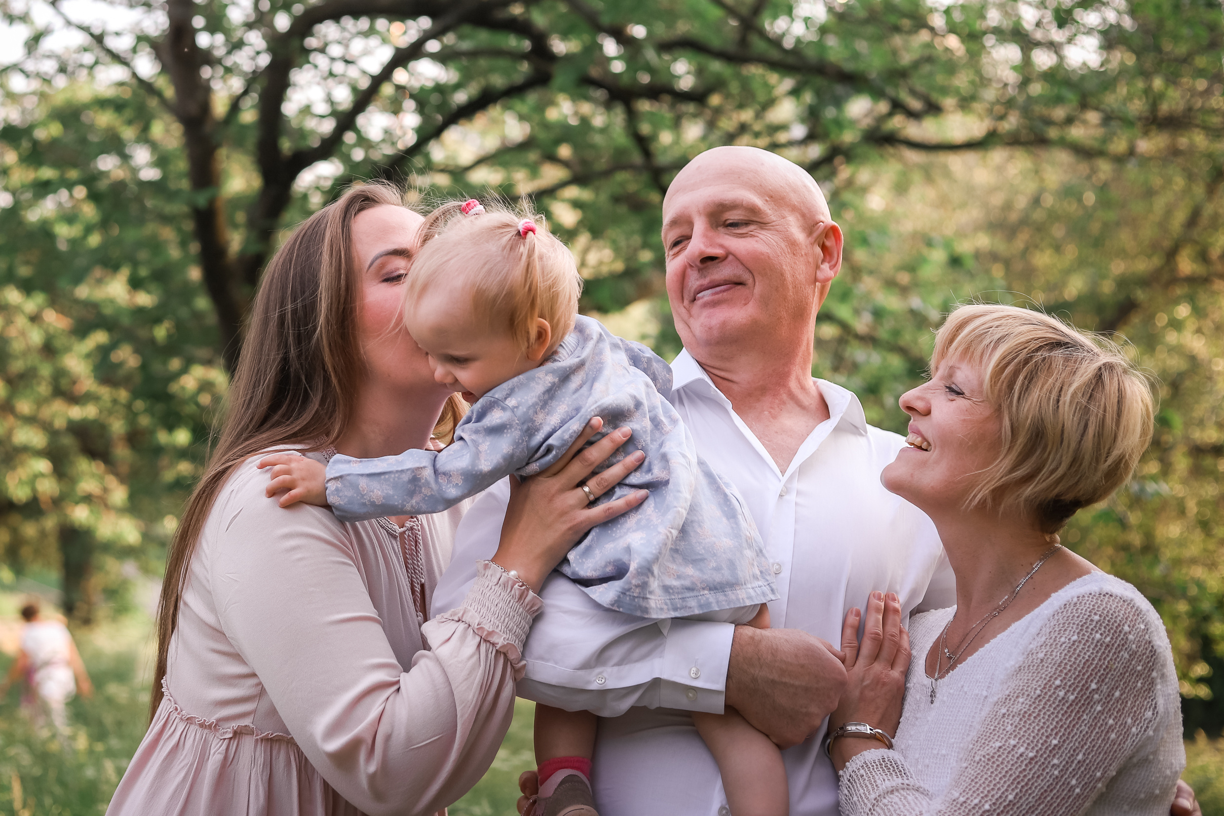 Familienfotoshooting Seepark. Fotograf in Freiburg, Meerim Kaufmann