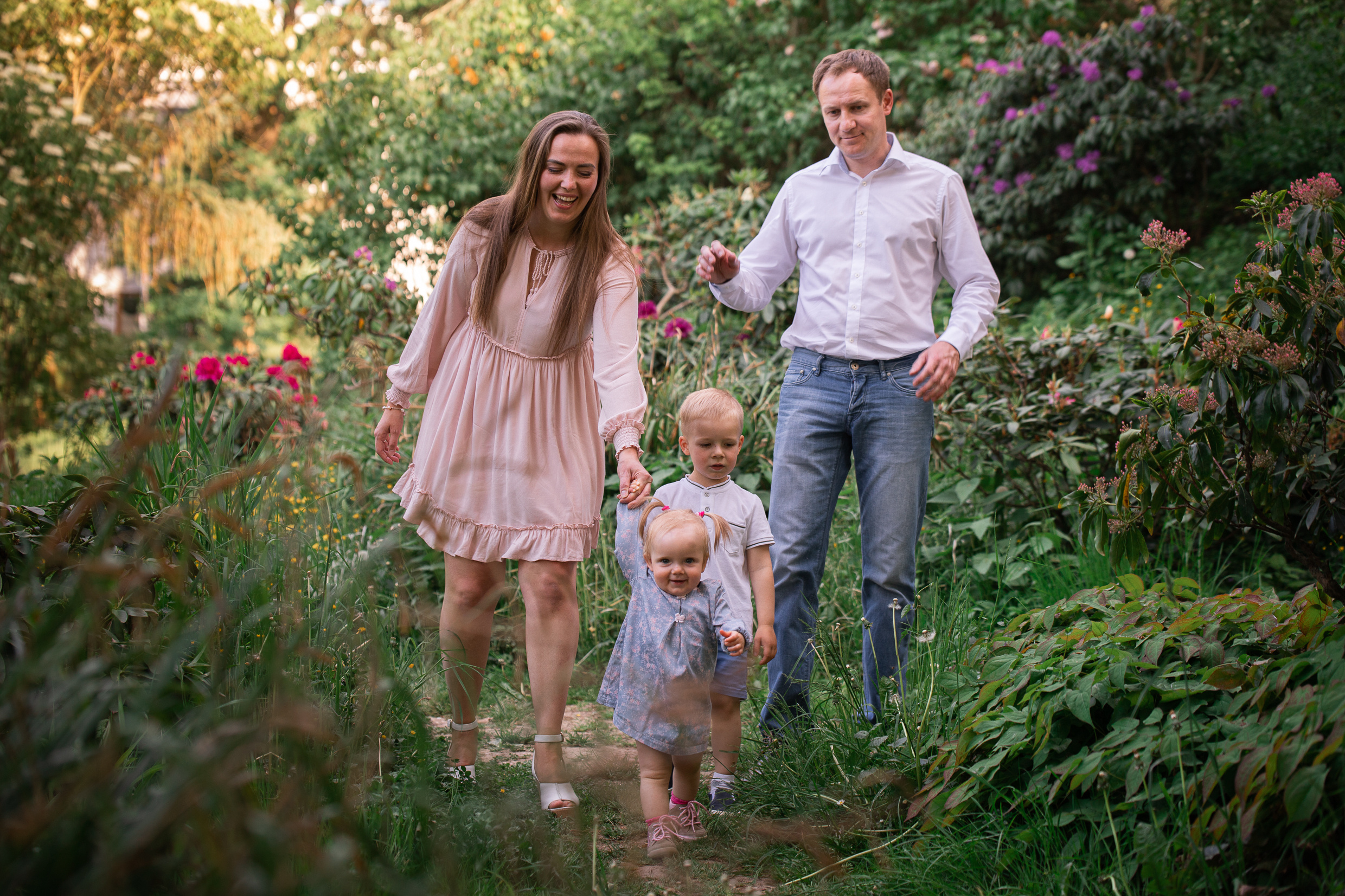 Familienfotoshooting Seepark. Fotograf in Freiburg, Meerim Kaufmann