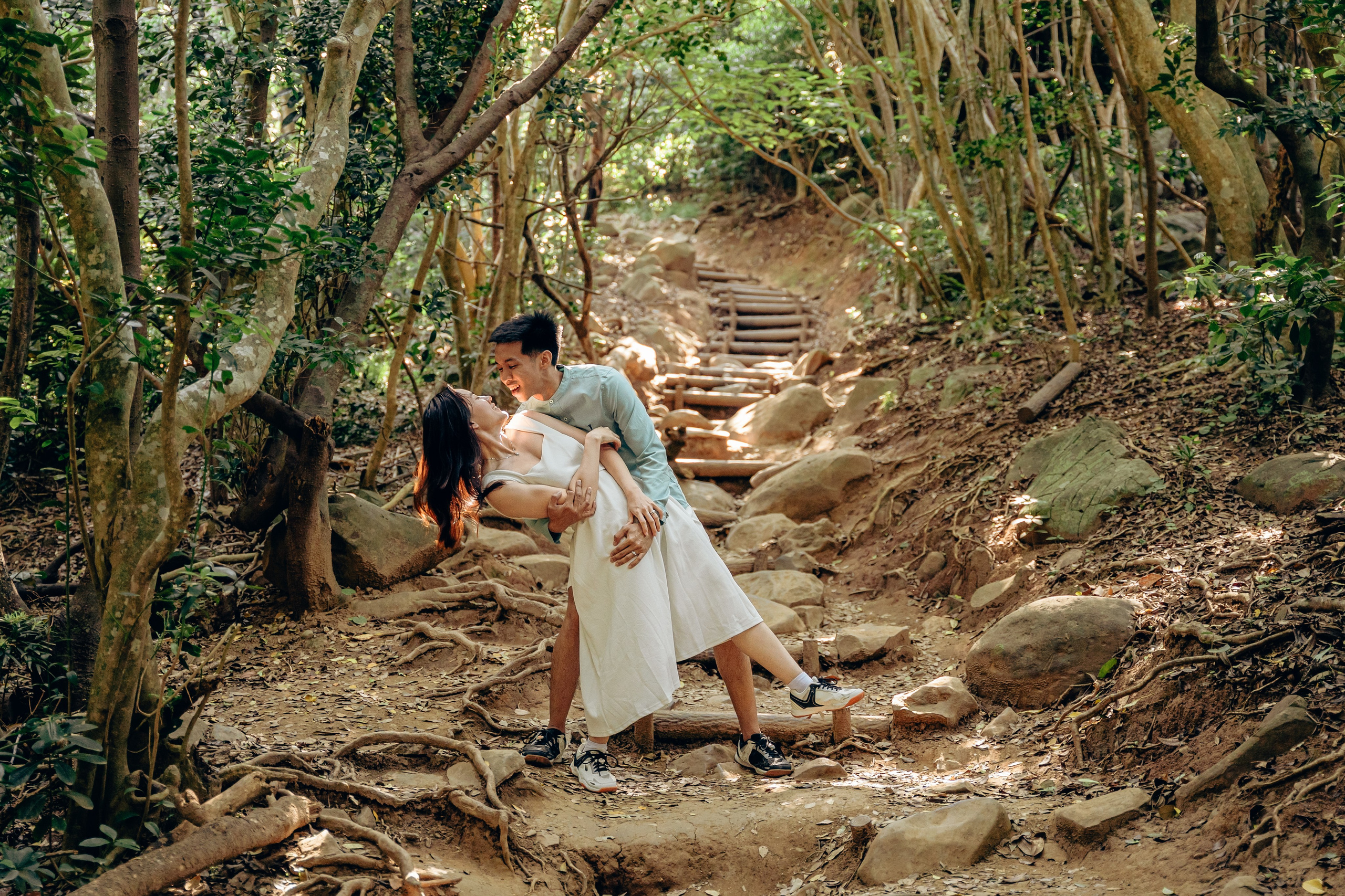 Fukuoka Couple Photoshoot: Roses, Totoro Forest & Sunset Love Story