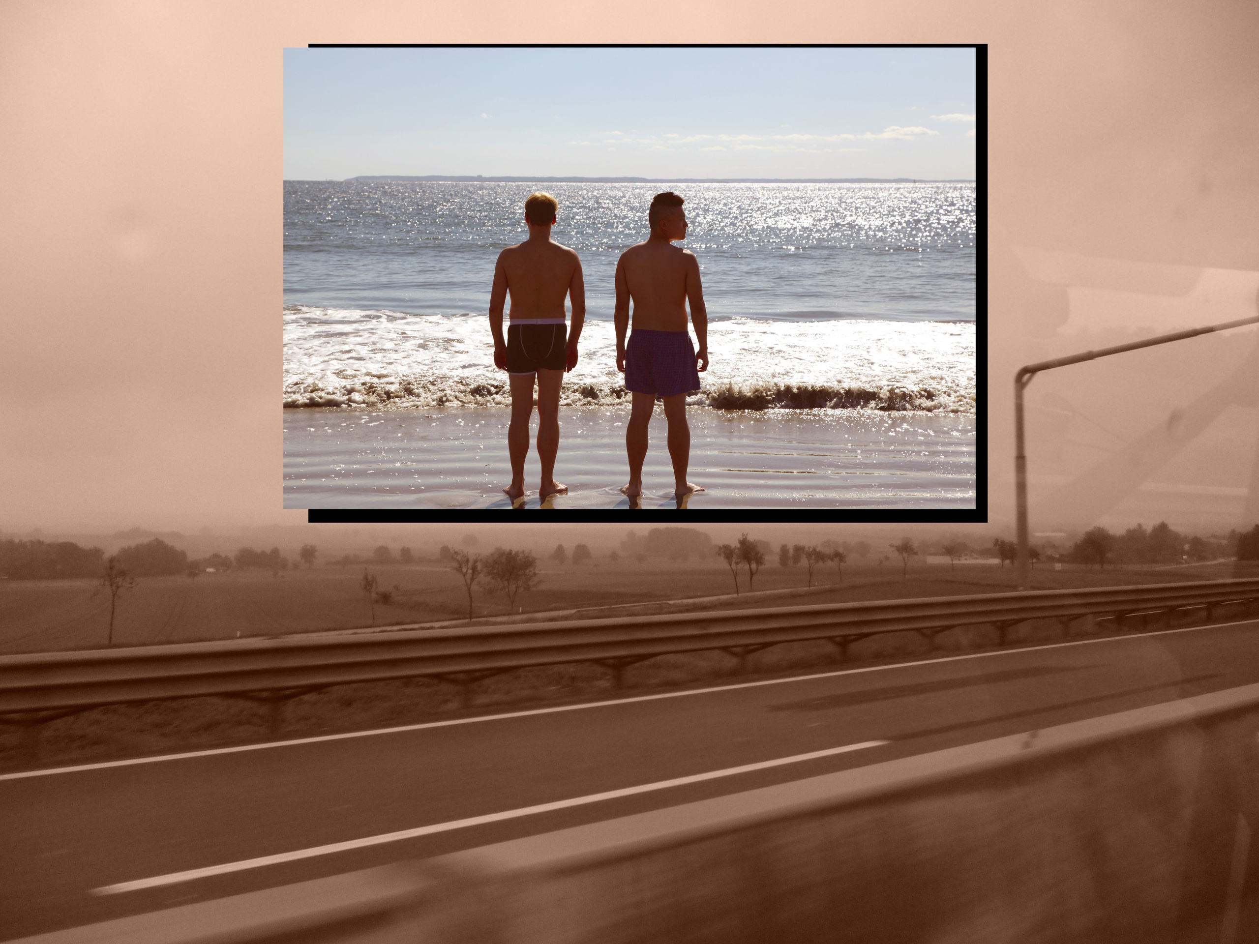 A man. A hidden man. Leni Smoragdova | Transaction Art Universe | Conceptual Art