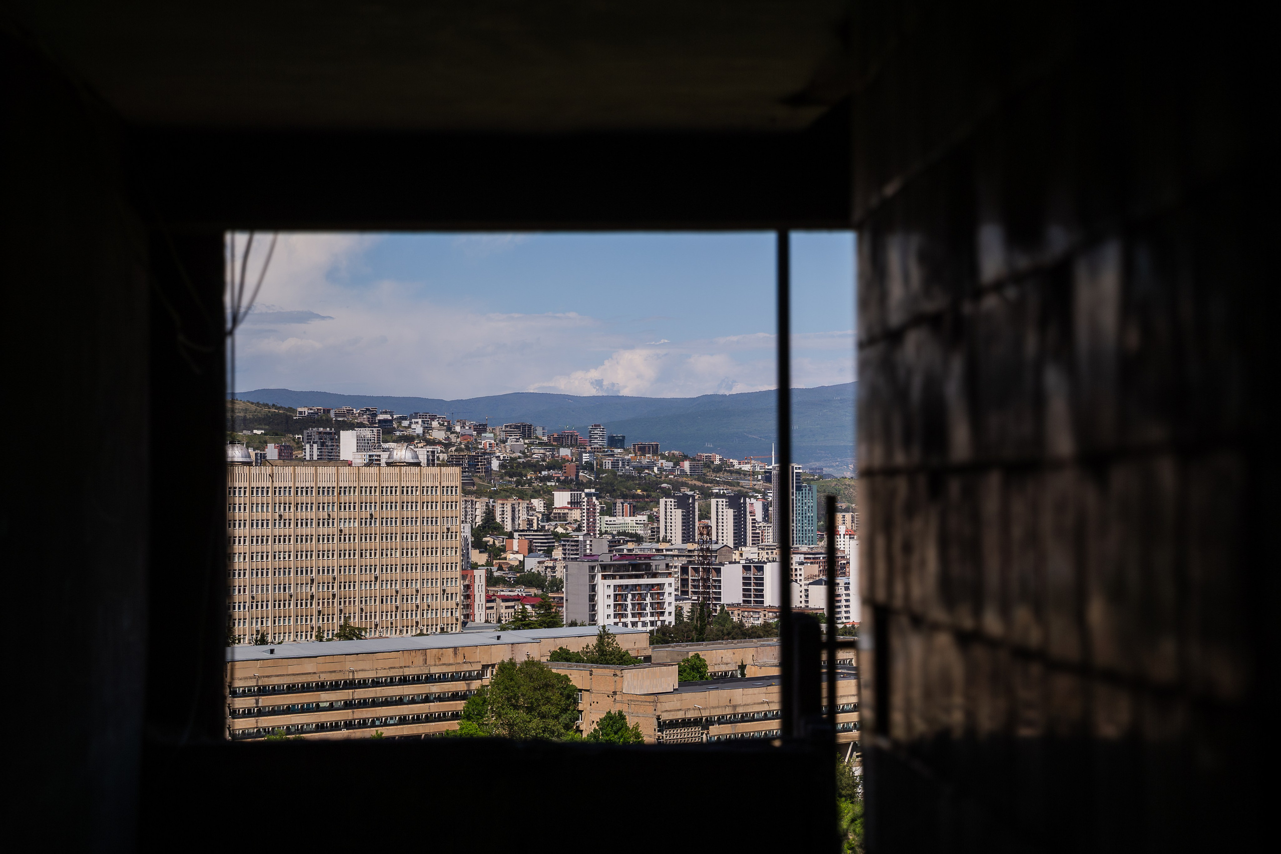 Deferred Catastrophe: Tbilisi is Cracking at the Seams. Ilya Vaga