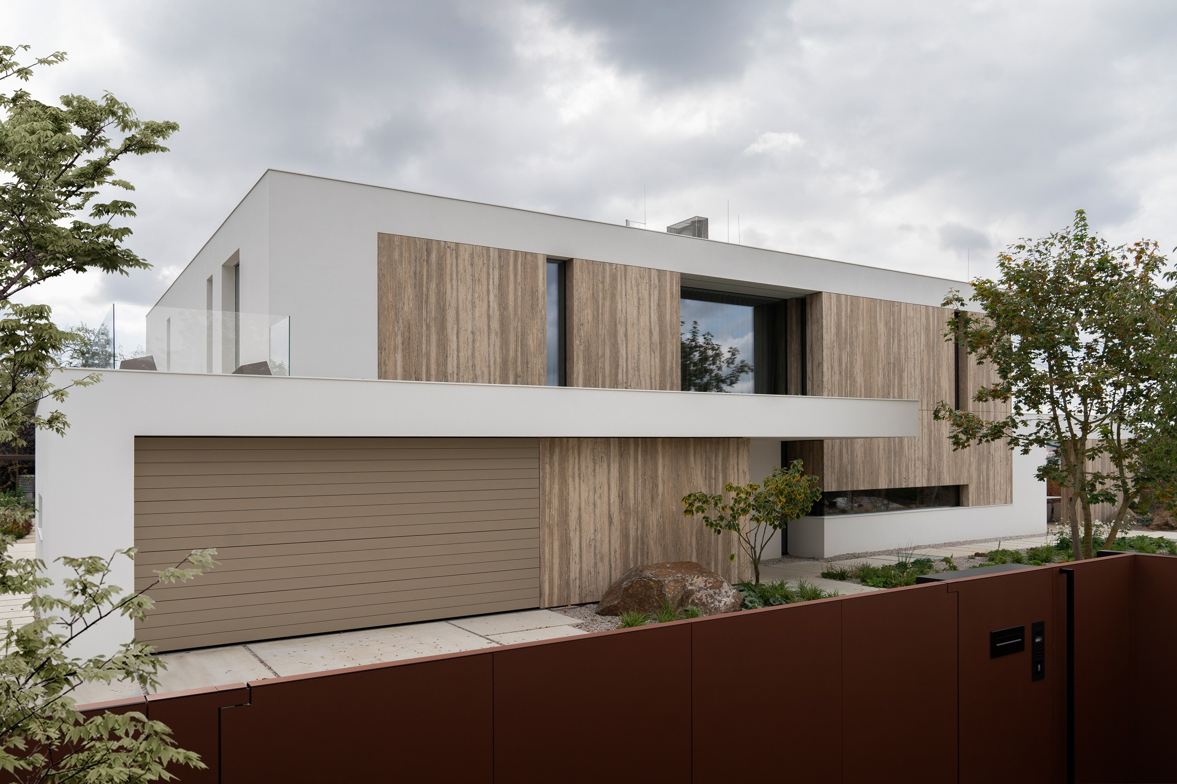 Bytový architekt, bytový designér, architekt Praha. Architekti v České republice czech architects Design interiéru i exteriéru Navrhujeme luxusní domy Architekt a architektonická kancelář Návrhy domů, bytů, interiérů Luxusní vila Nejlepší Vily v Praha, Česká republika Prague Luxury Villa, Vila Wellness Aqua House Luxusní rodinné vily