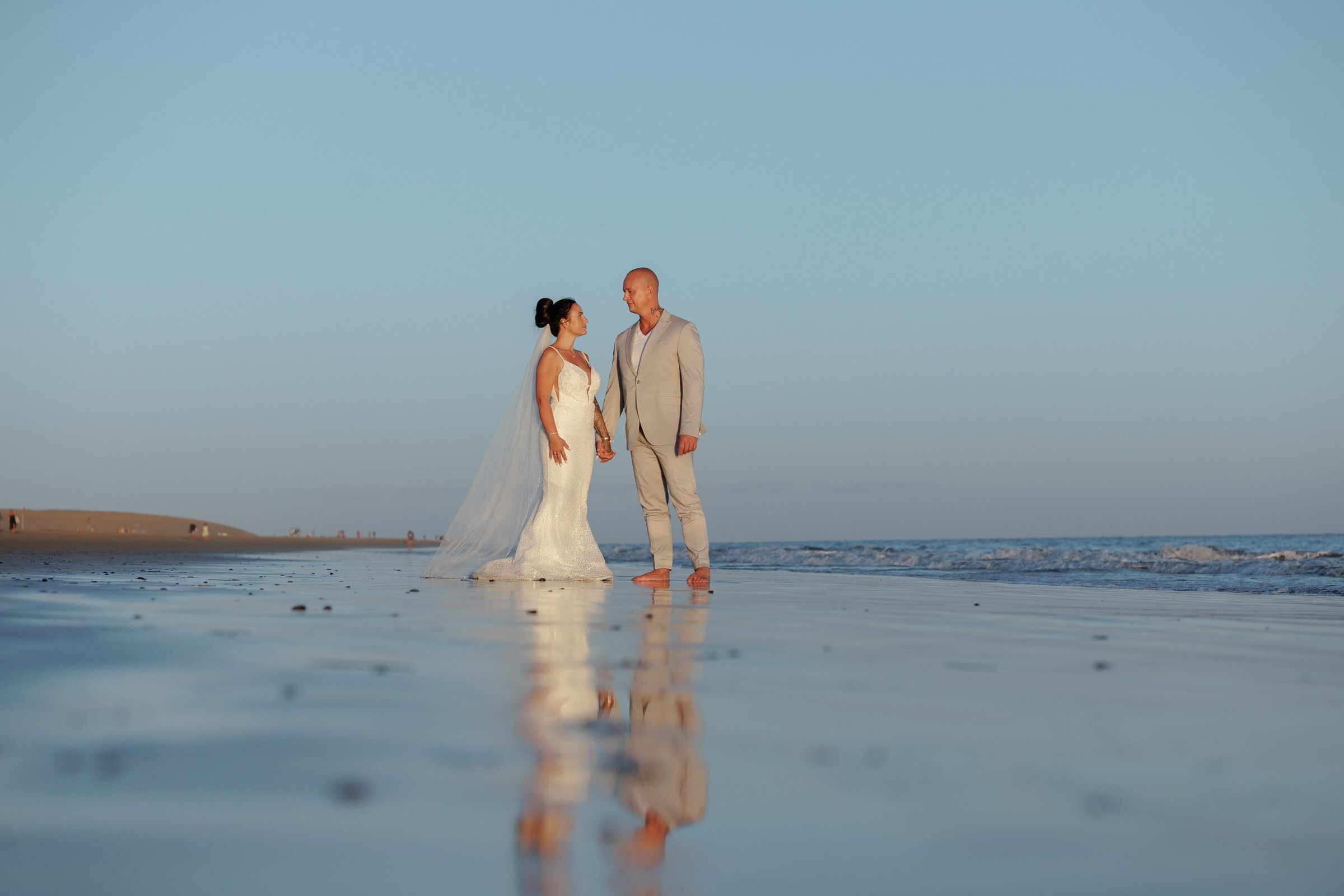 Love Story Maspalomas photographer Gran Canaria — wedding.fi