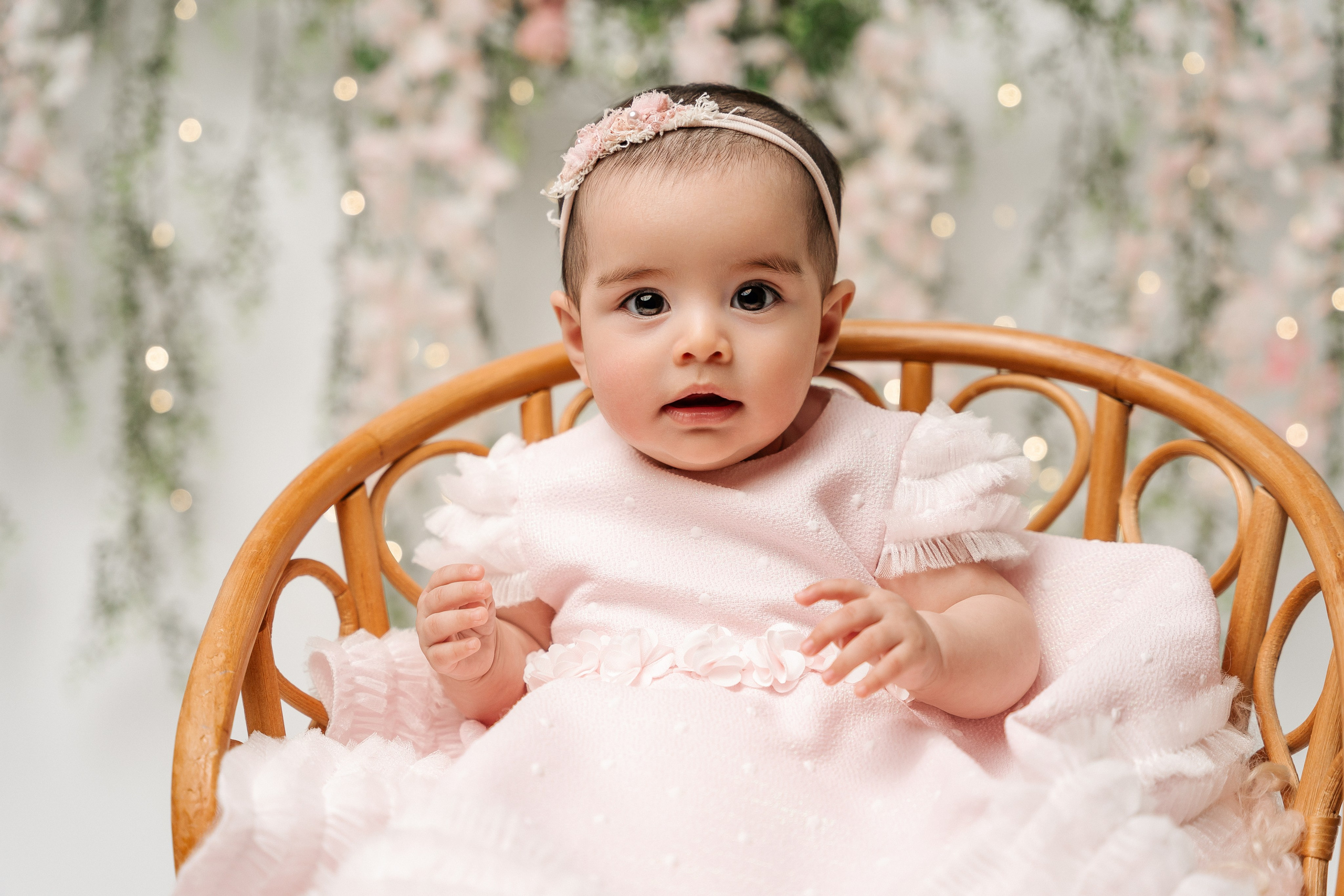 A studio milestone session for 5 months old baby Alejandra and her beautiful family❤️. Newborn and family photographer. Hills District. Sydney