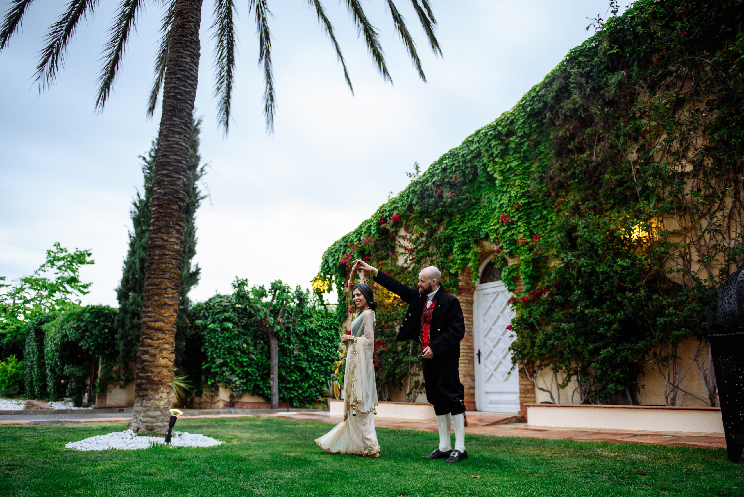 Elegancia Oriental. La Magia de una Boda India en La Gran Villa Rosa. Фотограф Екатерина Гасанова — фотосессии в Барселоне
