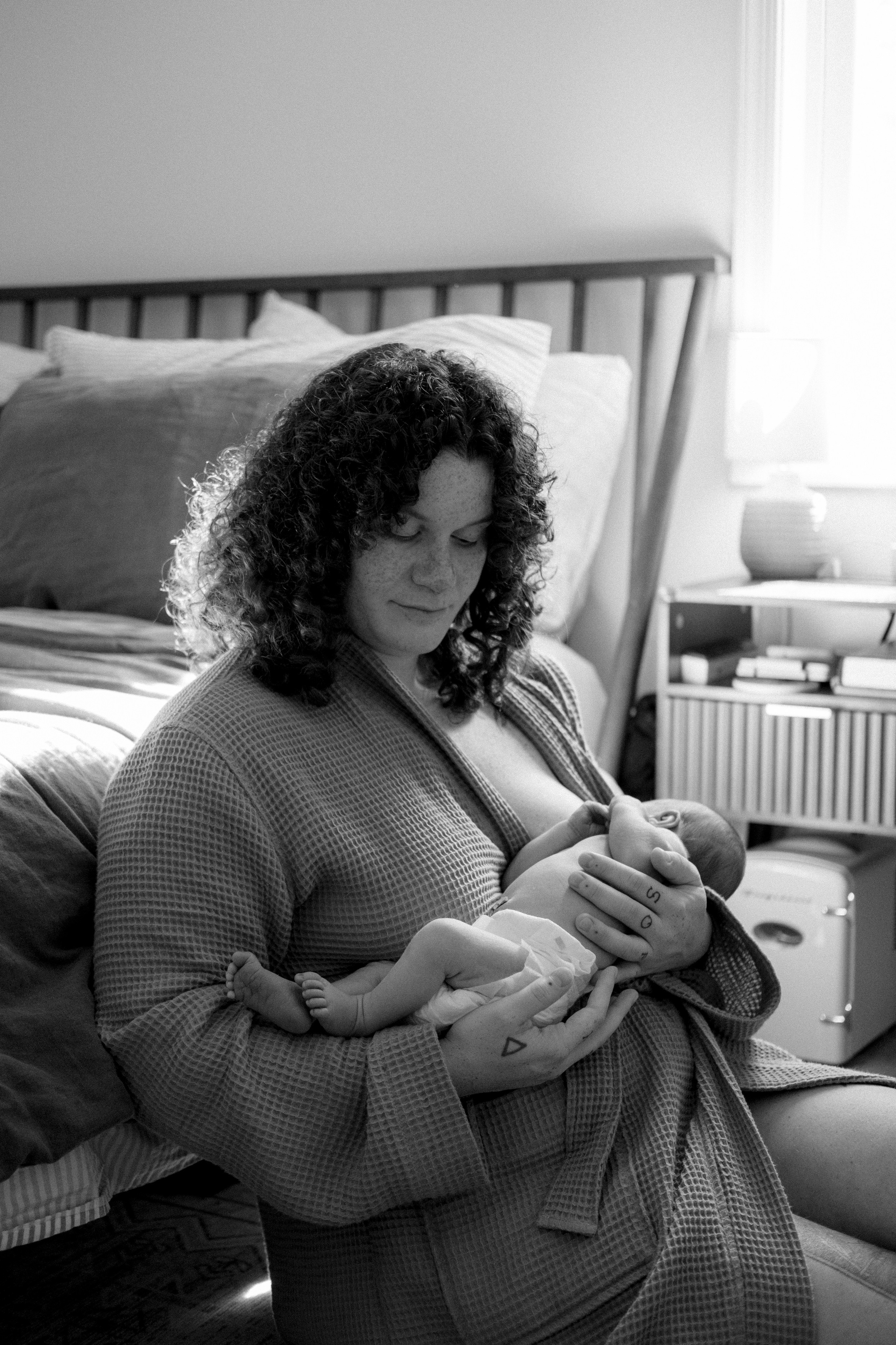 What to Expect from a Relaxed, In-Home Newborn Photo Session | Richmond, VA. Family Photographer Anna Dobrovolskaia | Richmond, VA