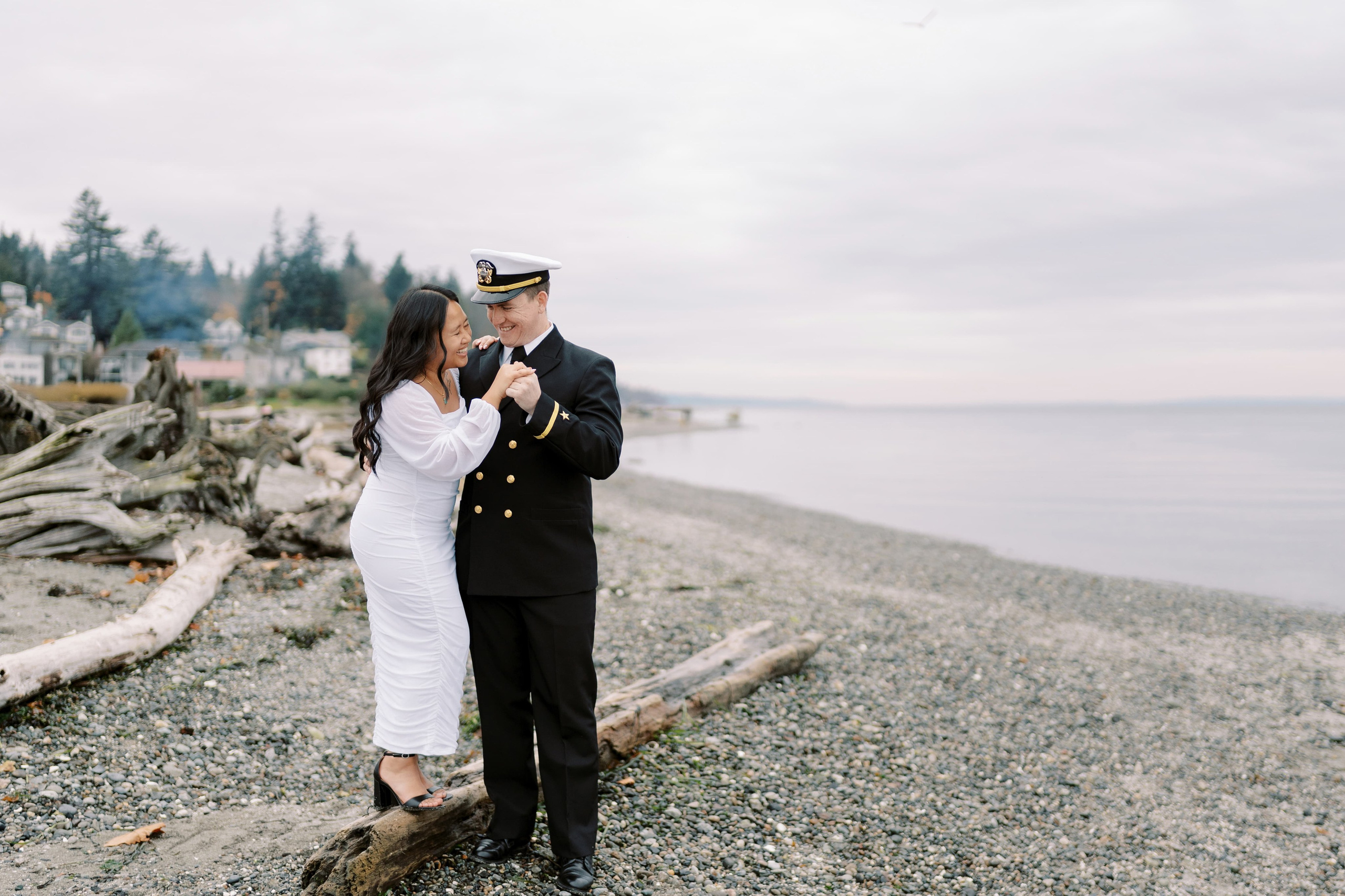 Engagement photoshoot. Dayana & Dag. Mukilteo ligthhouse. November 2024. EVAN ARISTOV WEDDING PHOTOGRAPHY — Seattle Wedding Photographer