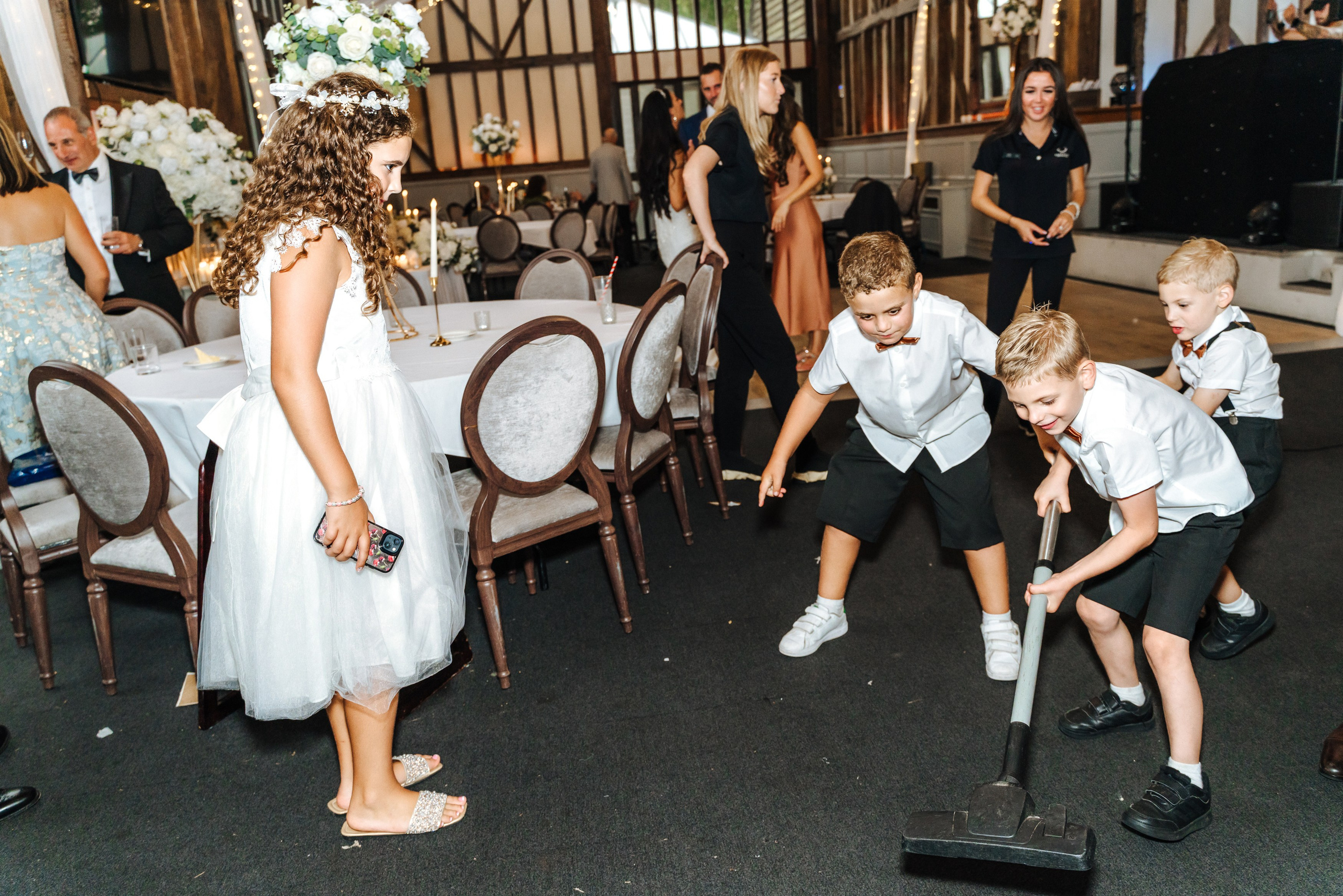 Wedding at Essendon Country Club. Photographer in England Ekaterina Romanova