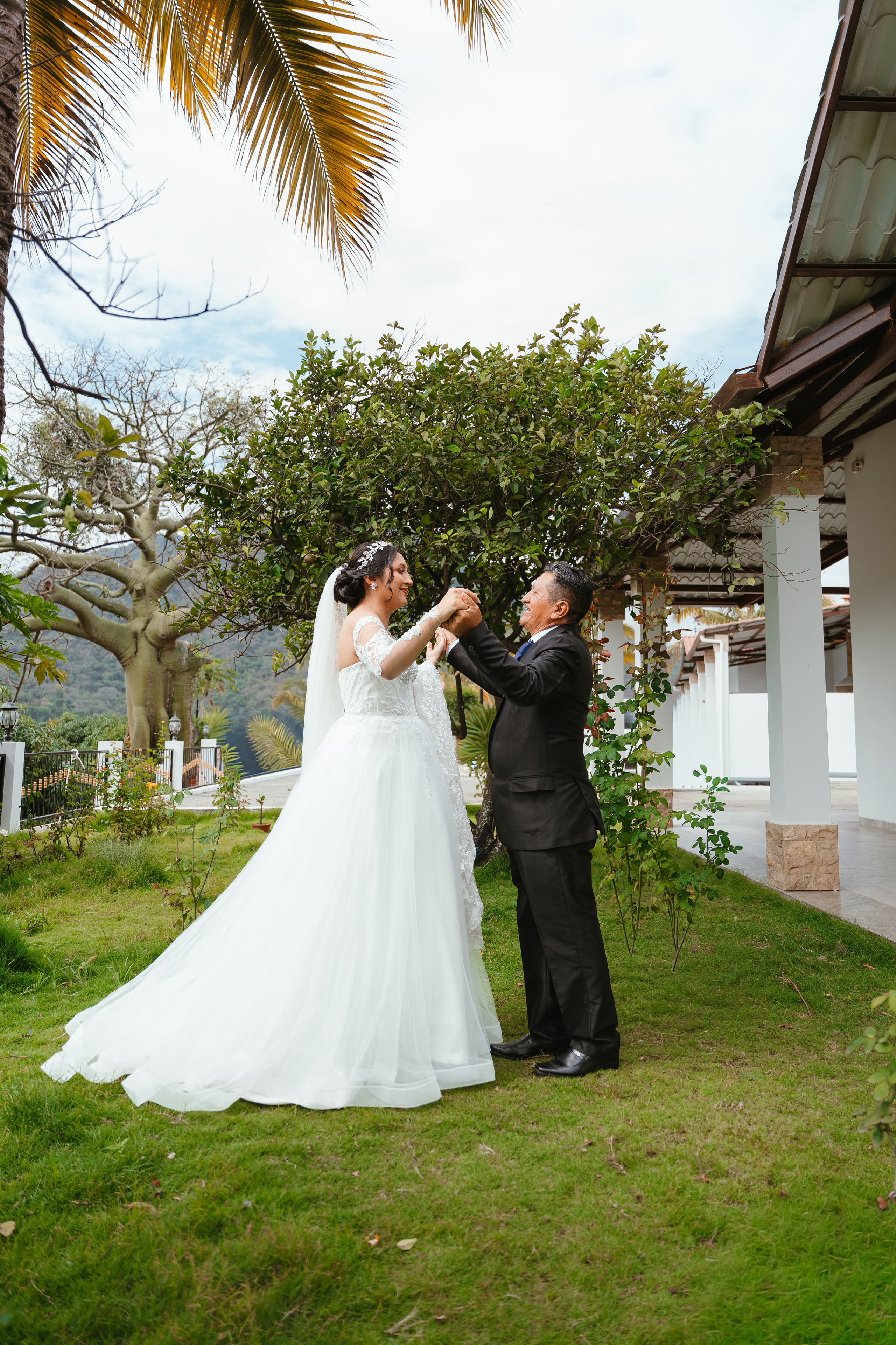 Cristhian & Andrea. Fotógrafo de bodas en Loja Ecuador | Piero Alvarez PH