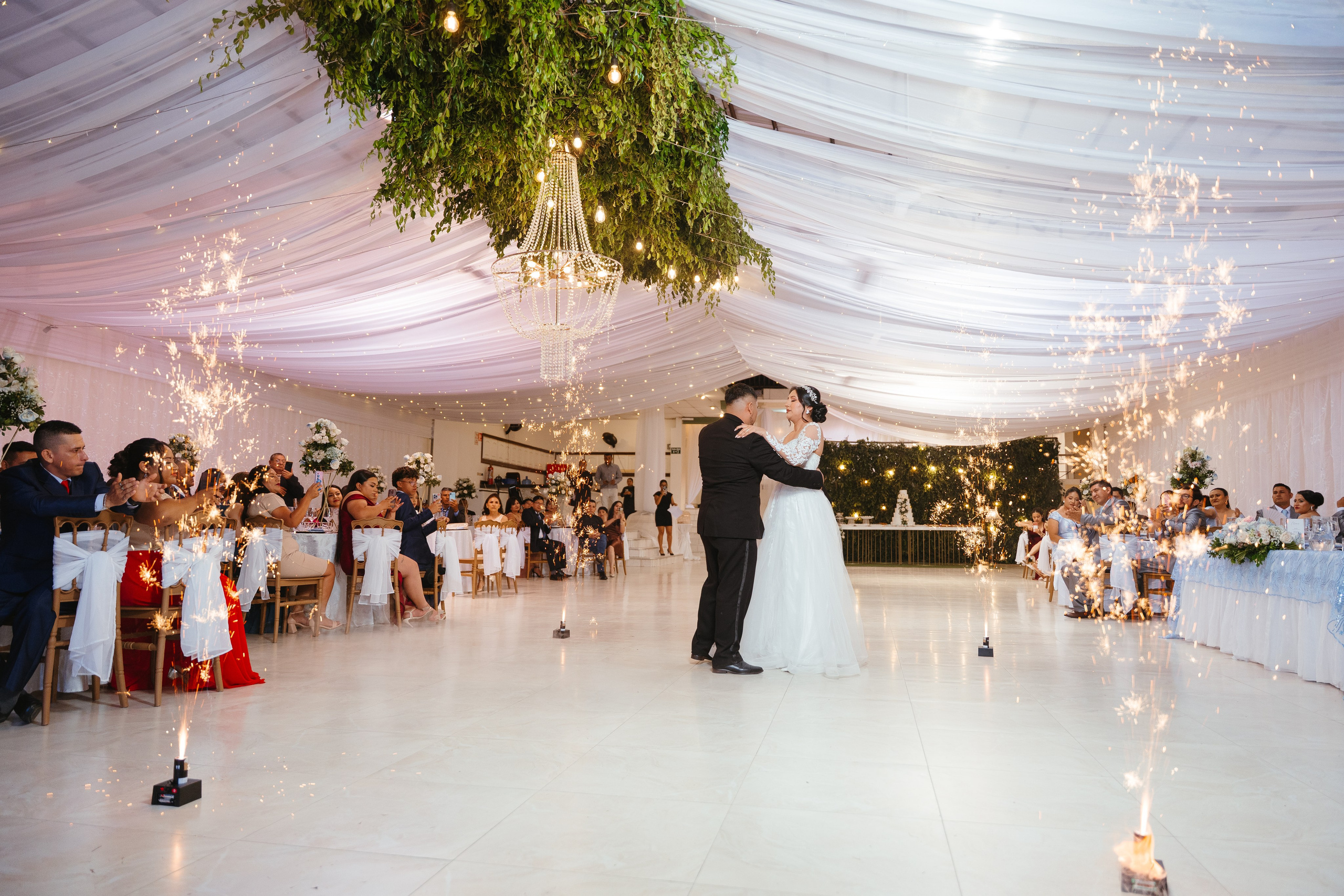 Cristhian & Andrea. Fotógrafo de bodas en Loja Ecuador | Piero Alvarez PH