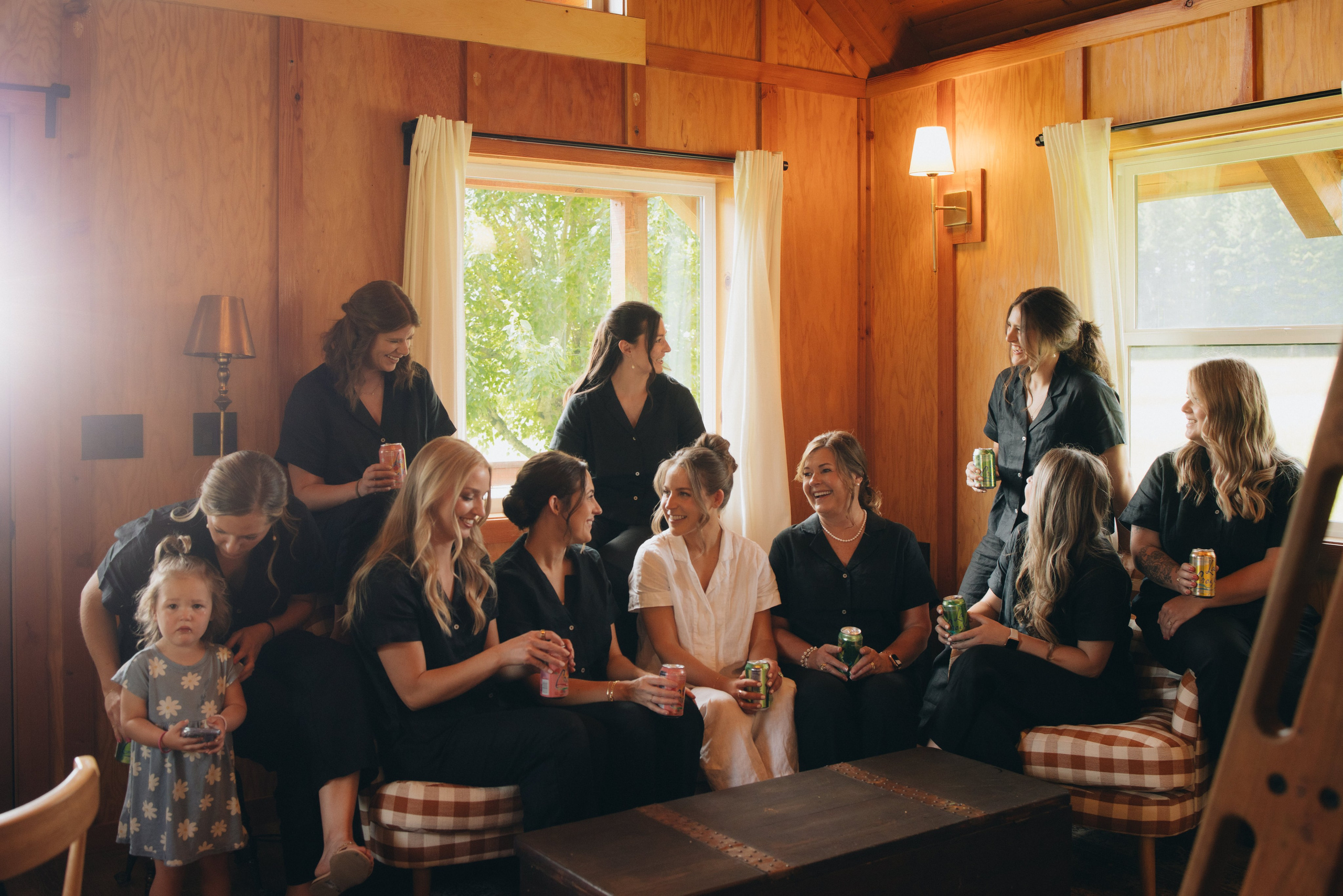 Wedding Shelby & Riley | Columbia River Gorge, WA | Georgy Shishkin Photography Photography. Portland Wedding Photographer | Authentic PNW Love Stories