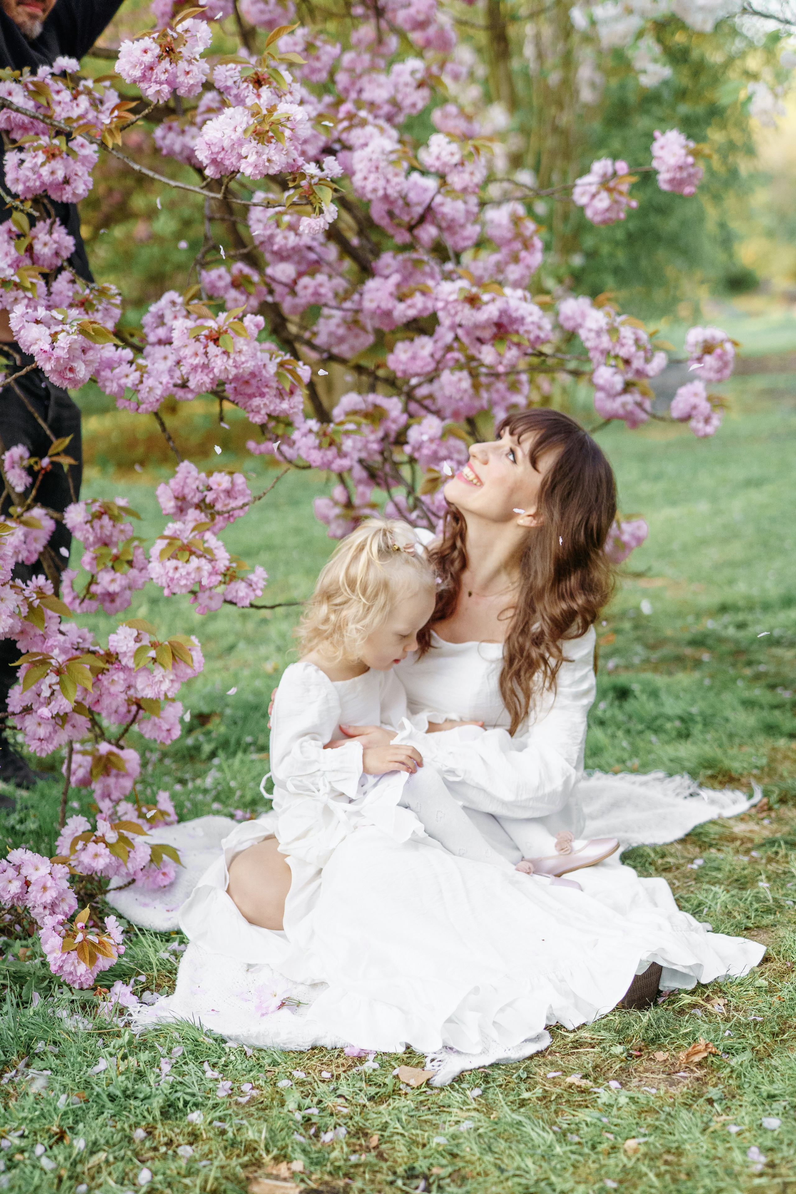 Sesja w plenerze. Fotograf Łódź - sesja ciążowa, noworodkowa, dziecięca. Studio w Łodzi