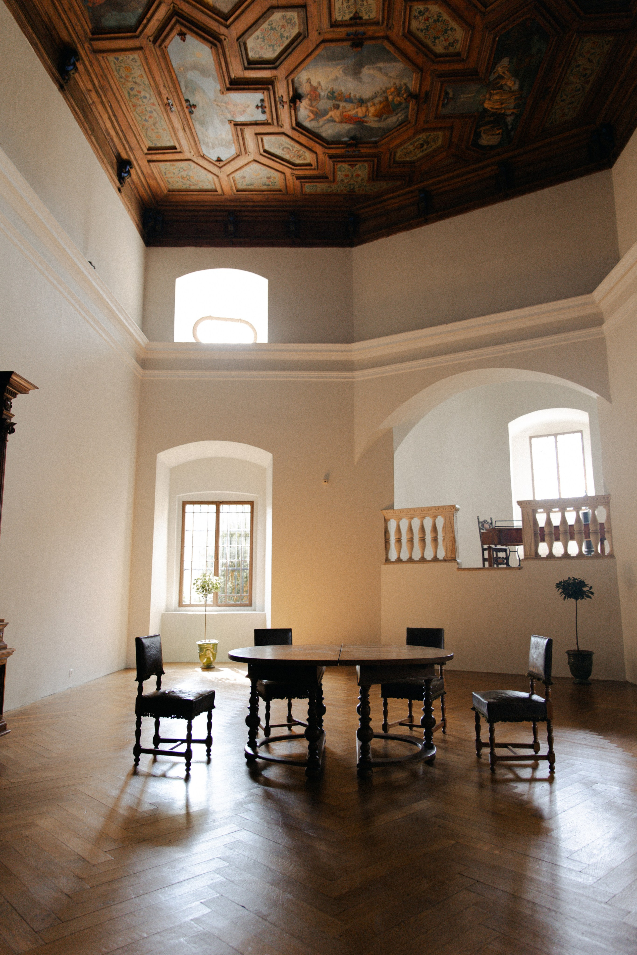 Elegant Castle Wedding in Austria | Alwin & Ruth’s Fairytale Celebration. Wedding photographer and videographer based in Timisoara, Romania