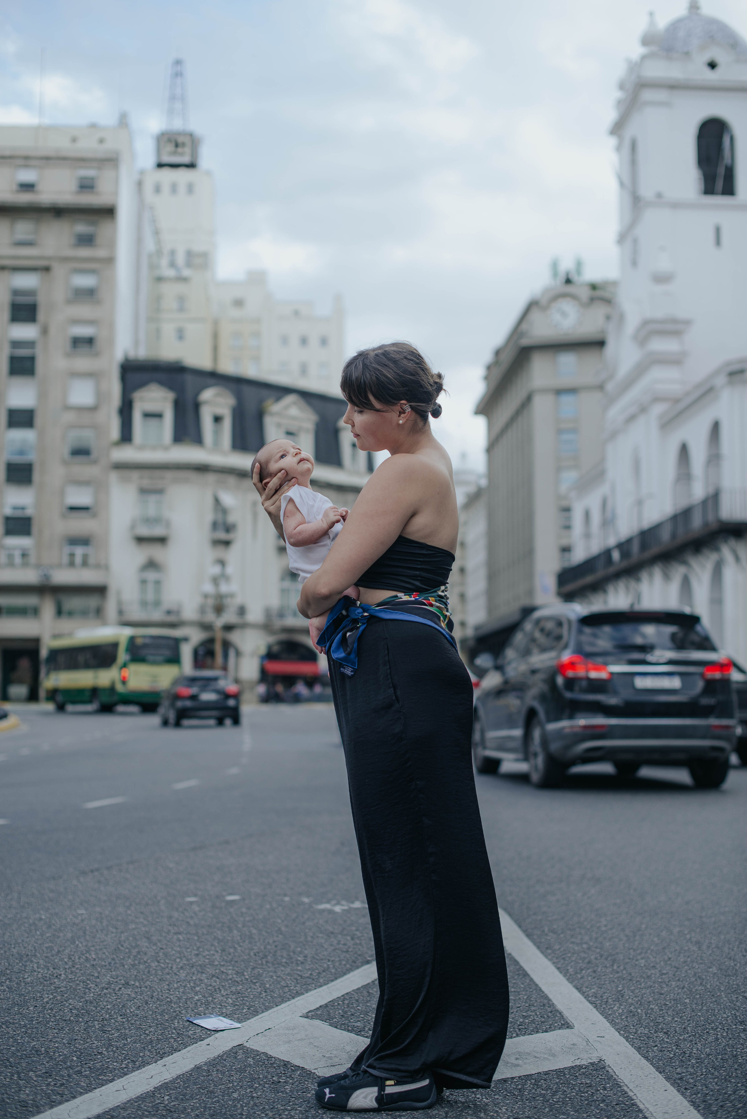Mom Yana and Mars. Photographer @elmirkami in the city of Buenos Aires