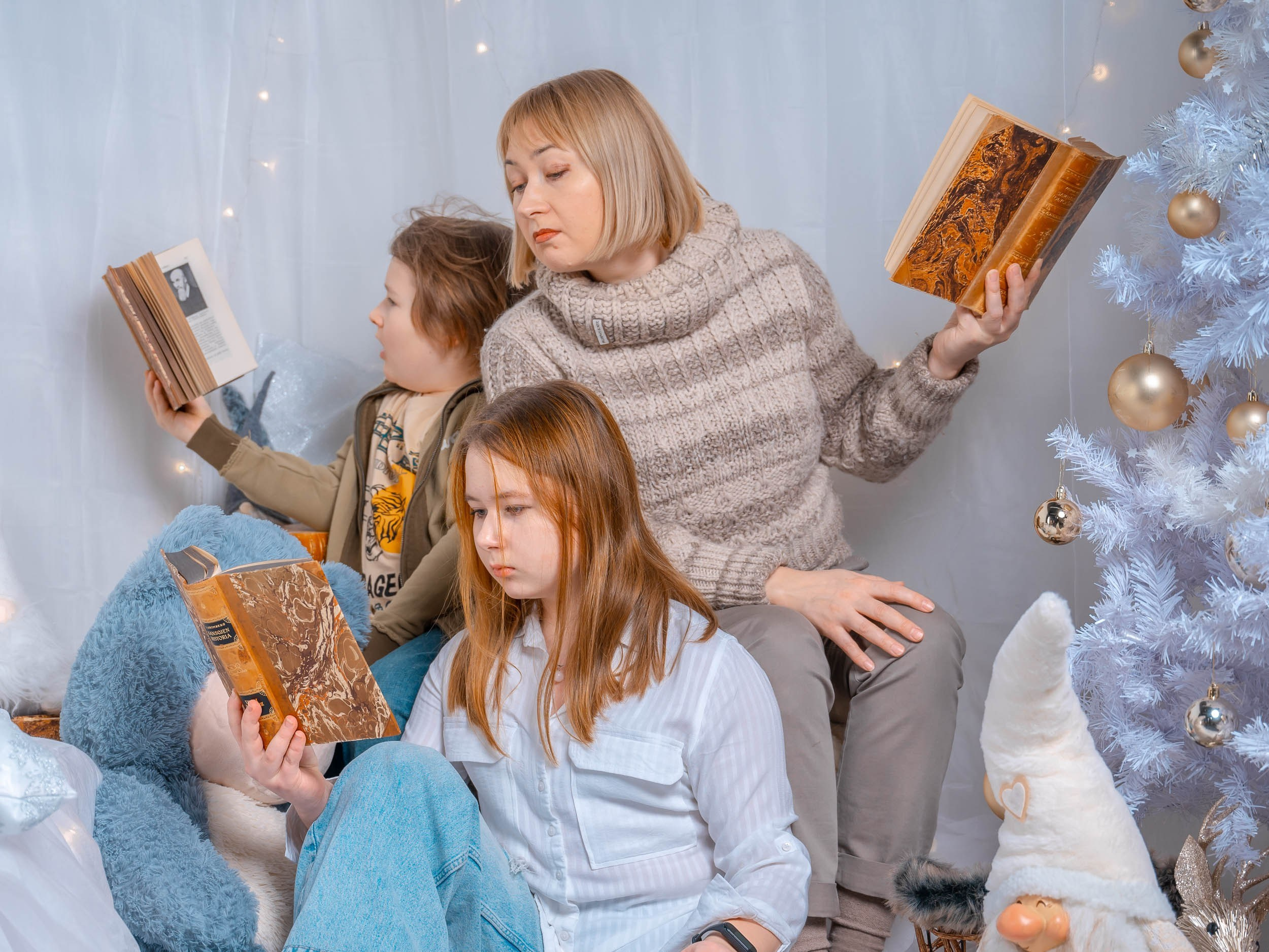 Joulukuvaus Kuopiossa | Lahjoita itselle Joulun Ihme! | Varaa aika. Kinosura Creative Studio Helsingissa ja Kuopiossa