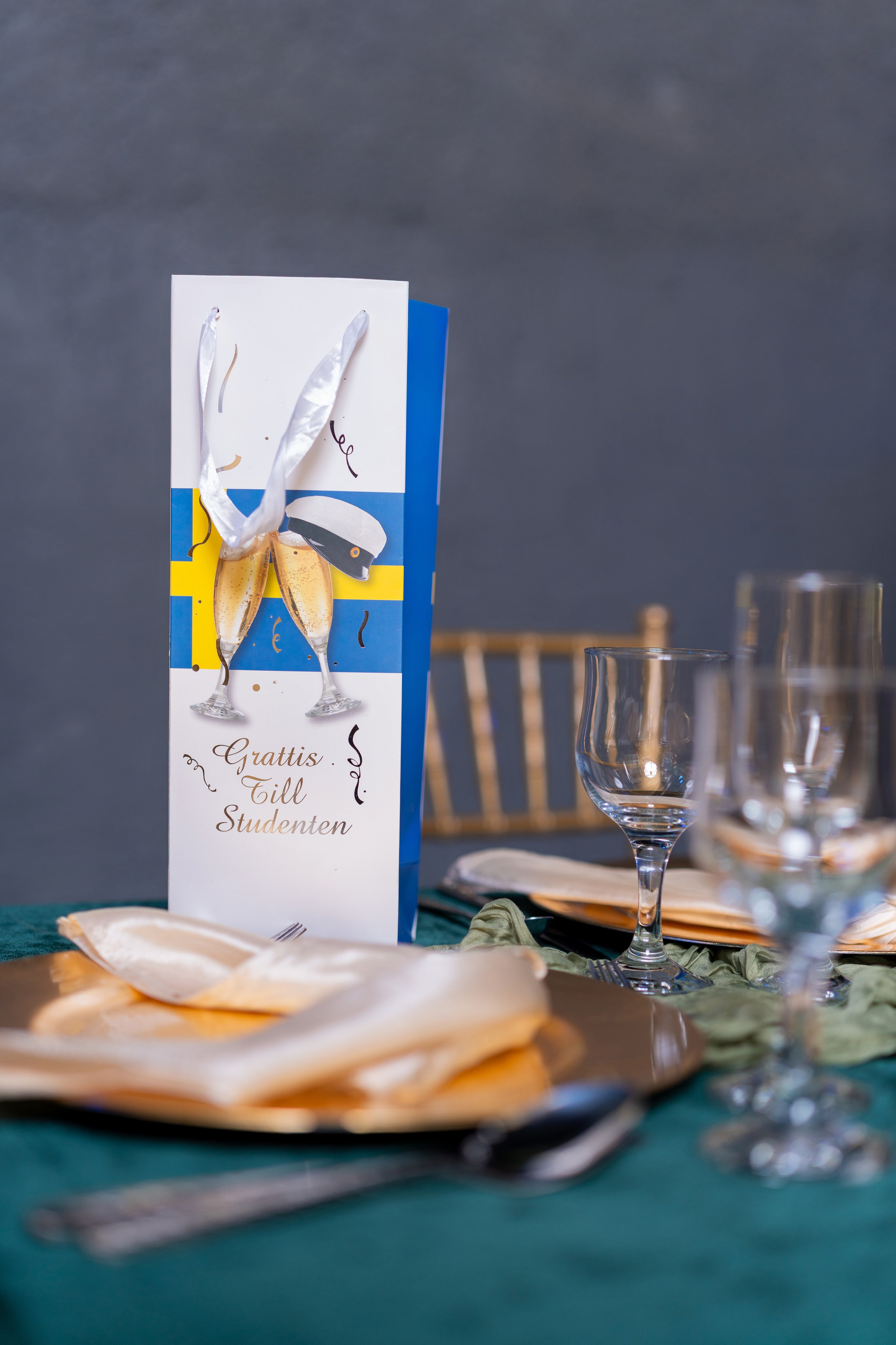 Test. Luminous Entertainment Ja