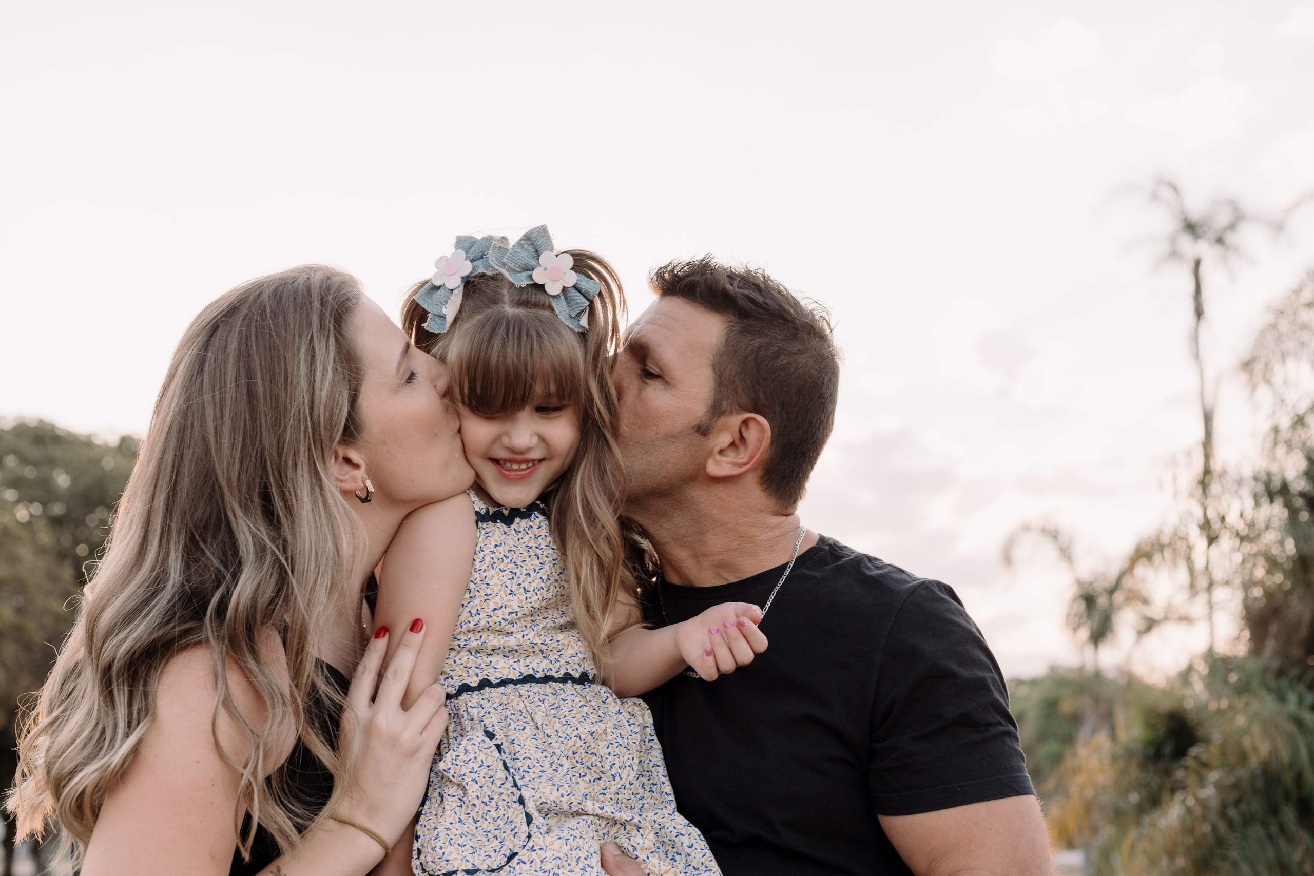 Ensaio fotográfico na Praça dos Cristais com luz do pôr do sol