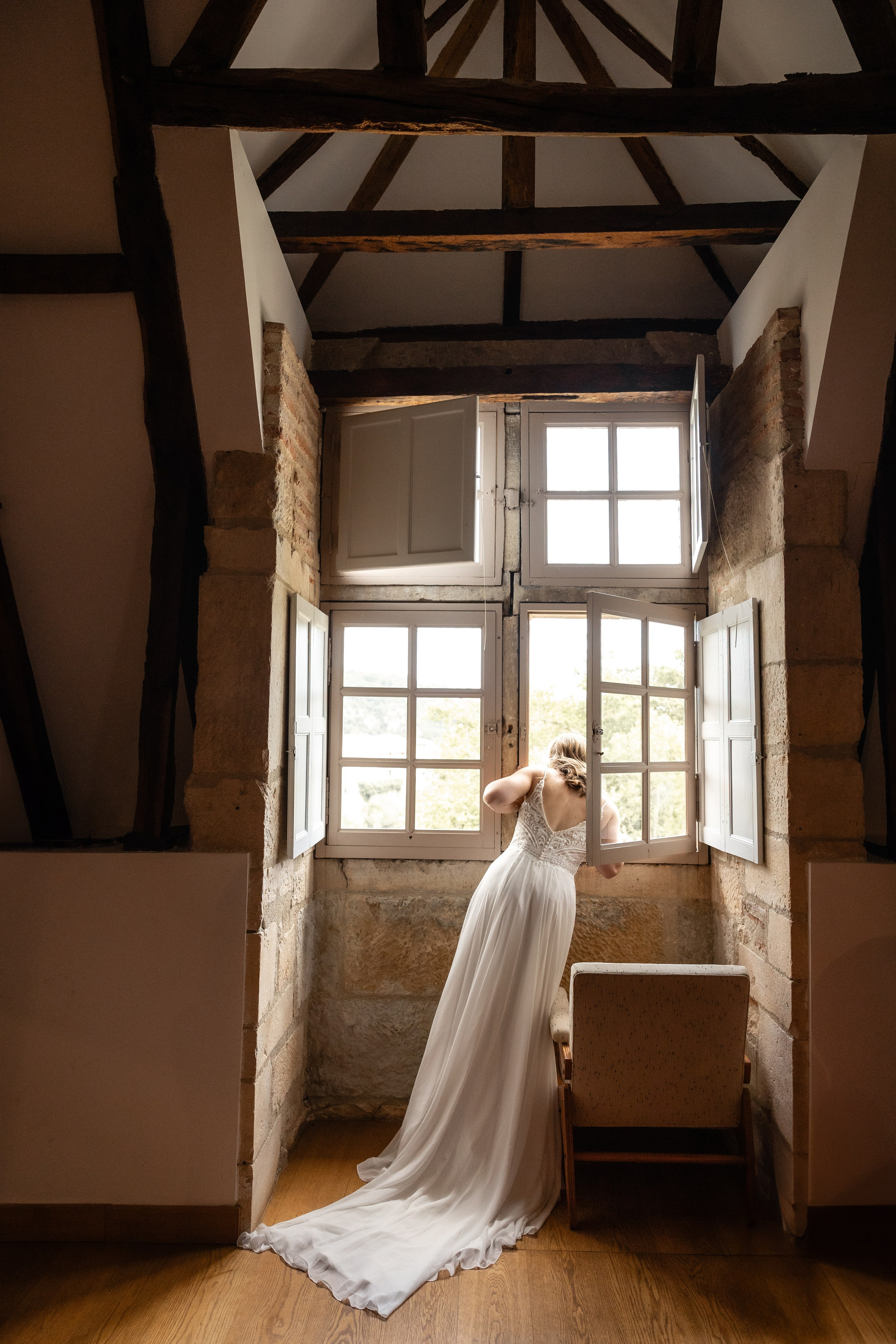Rachel et Giles. Photo de mariage au Château de Saint-Martory. Eugénie Smirnova — photographe à Toulouse et dans le sud-ouest de la France