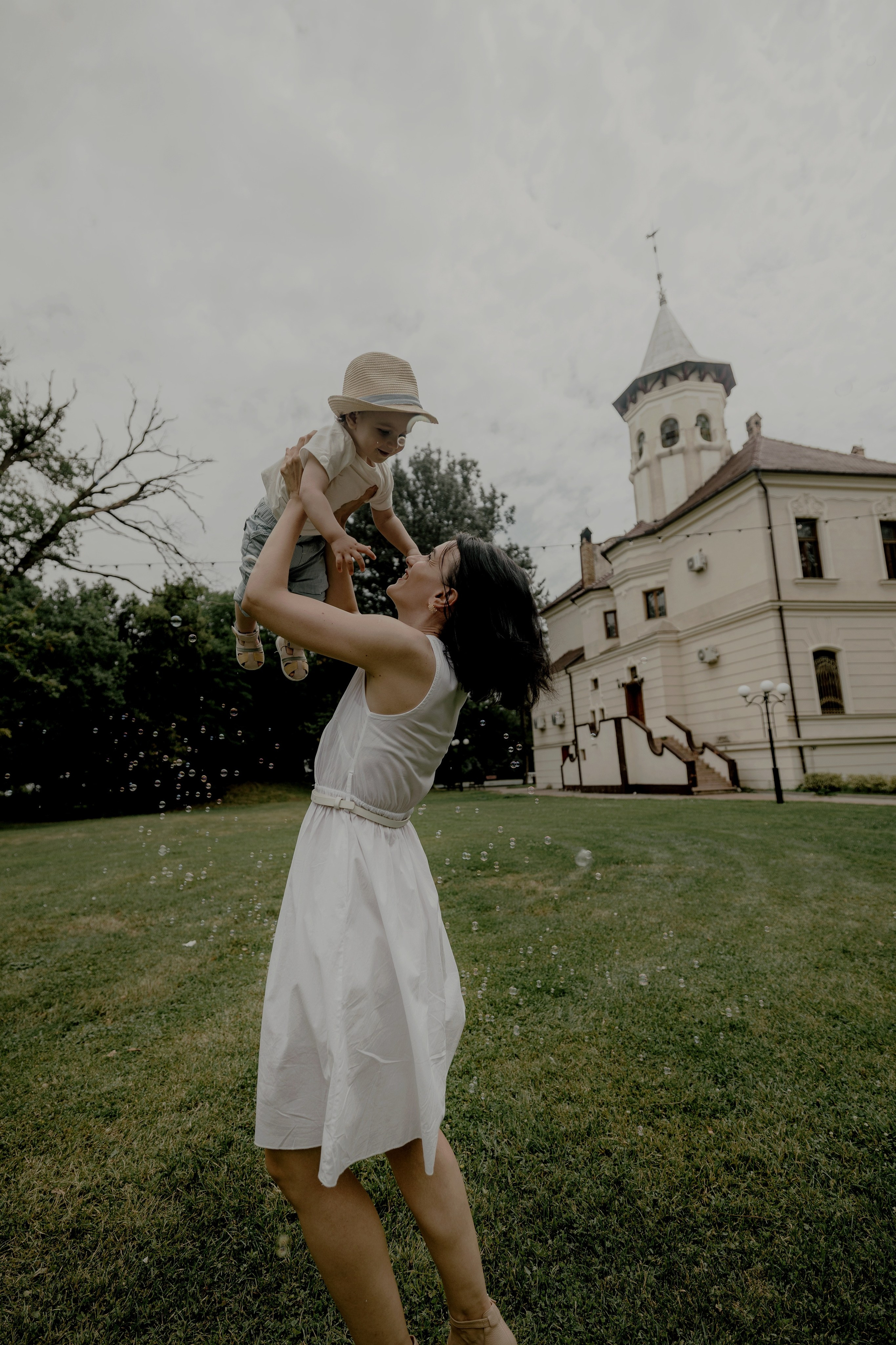 Armin — Micul explorator împlinește 1 an. Emotions Photo Art