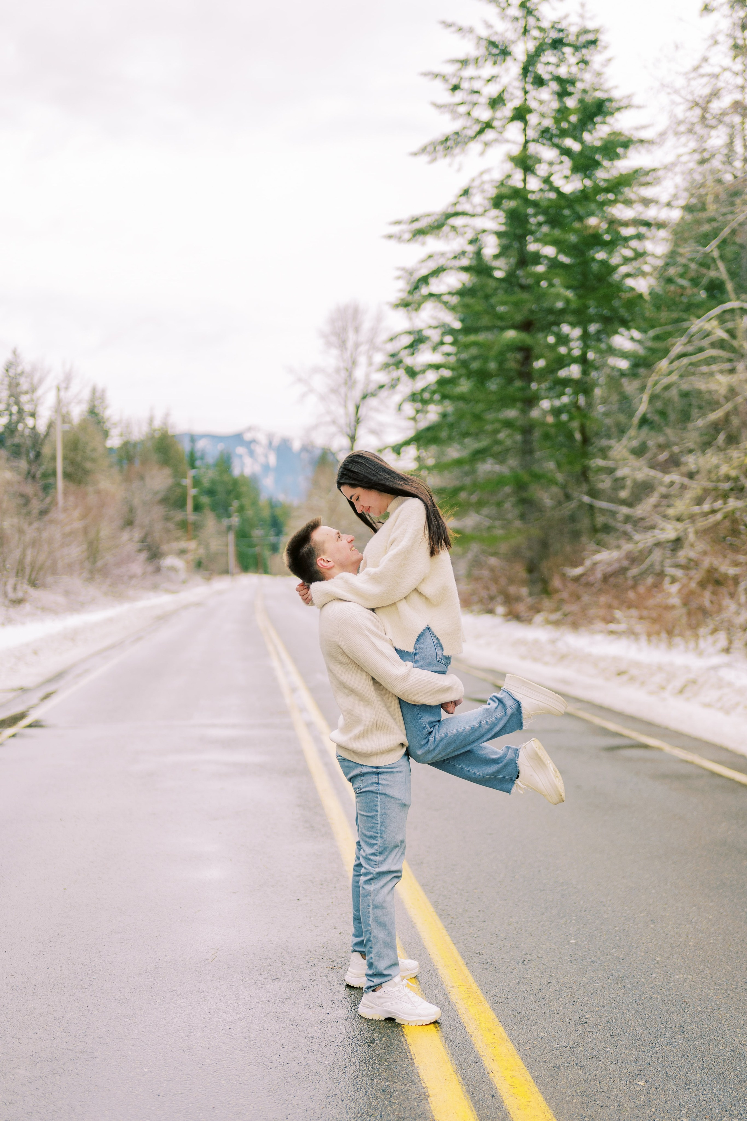 Irina & Bogdan / January 2024. Rattlesnake Lake, WA. EVAN ARISTOV WEDDING PHOTOGRAPHY — Seattle Wedding Photographer