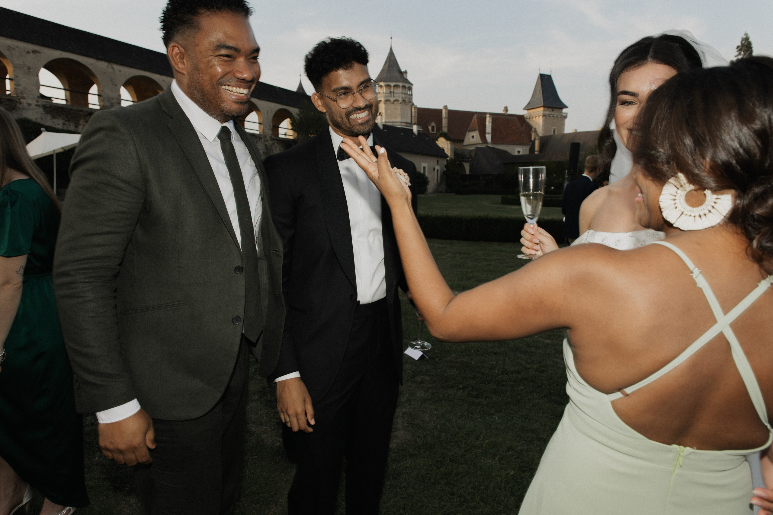 Elegant Castle Wedding in Austria | Alwin & Ruth’s Fairytale Celebration. Wedding photographer and videographer based in Timisoara, Romania