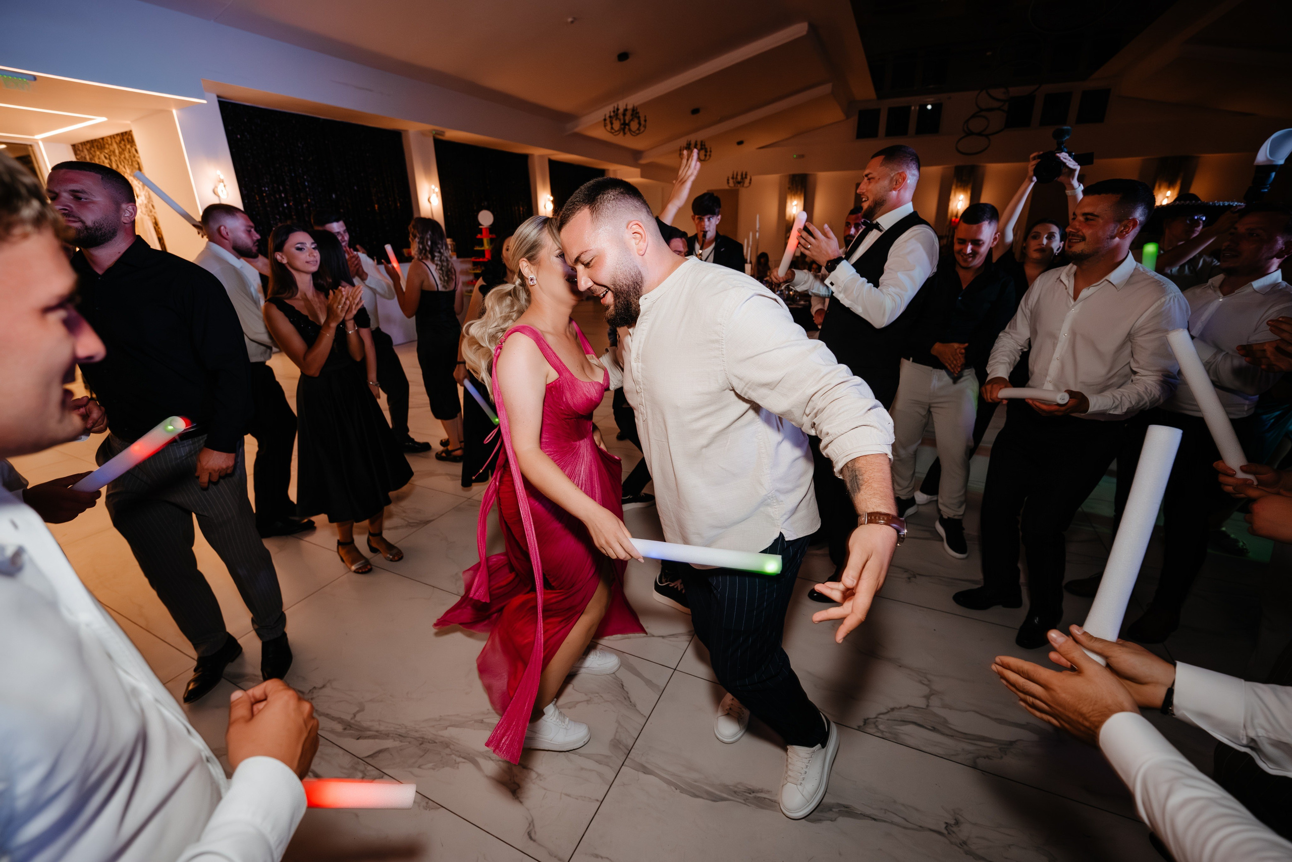 Catalina & Remus. Raw Studio. Fotograful tau de nunta!