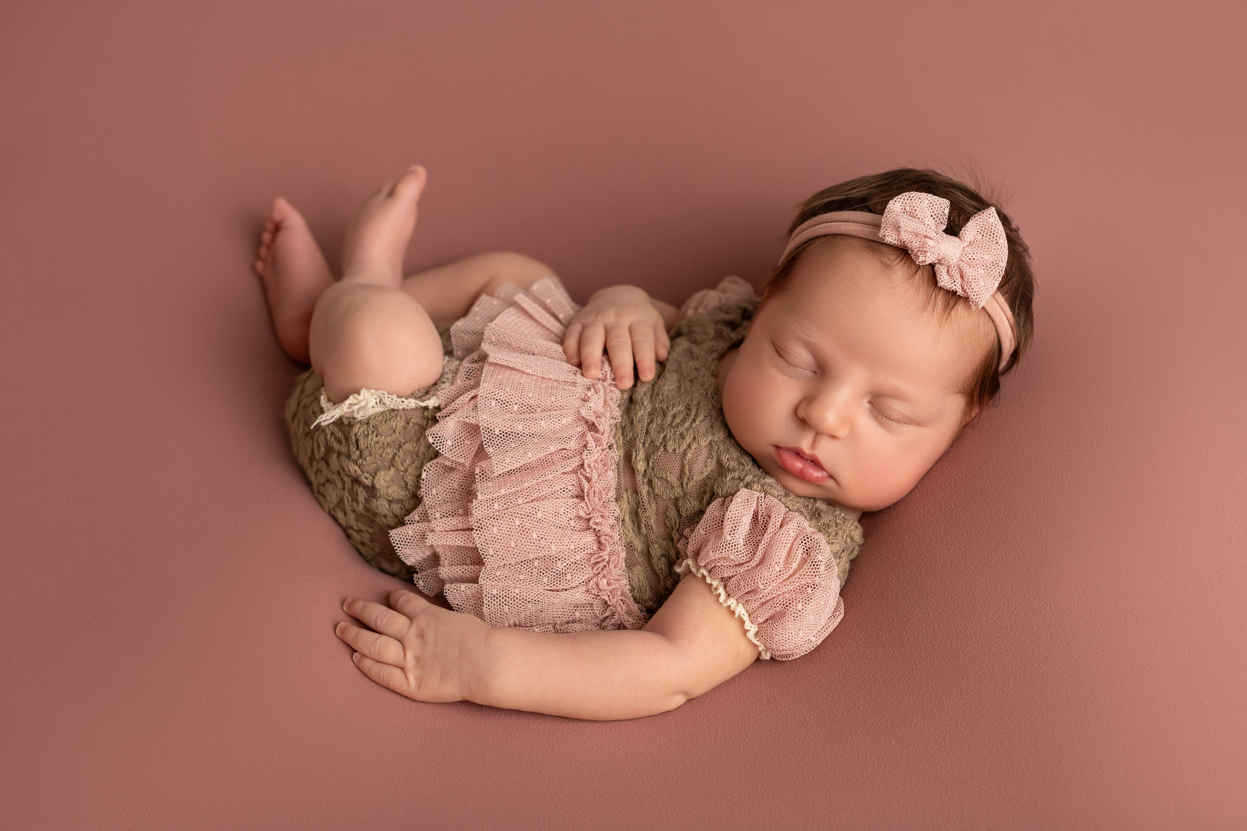 Elizabeth. Newborn photographer Sacramento