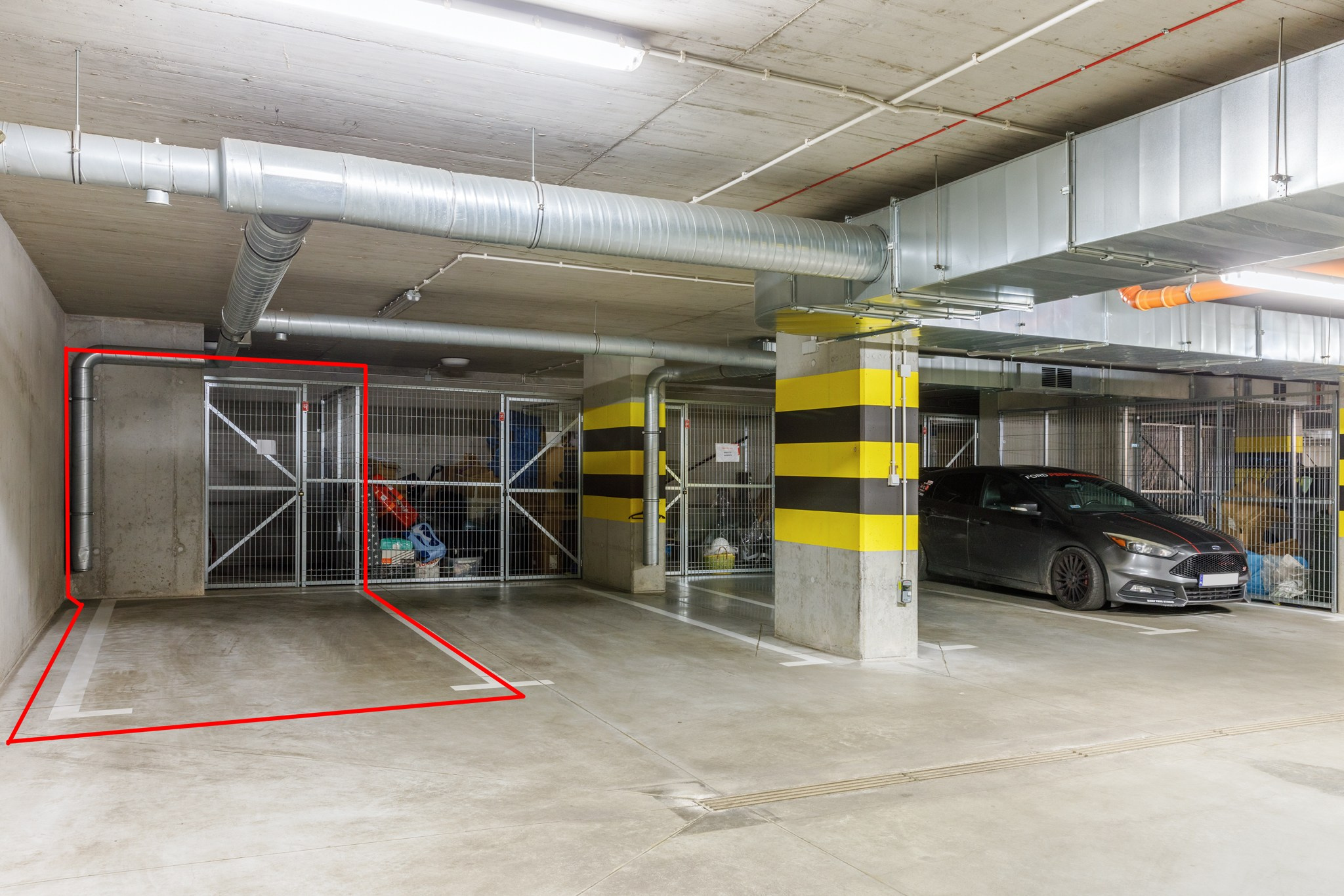 Warszawa miejsce parkingowe. Fotograf Nieruchomości i Wnętrz